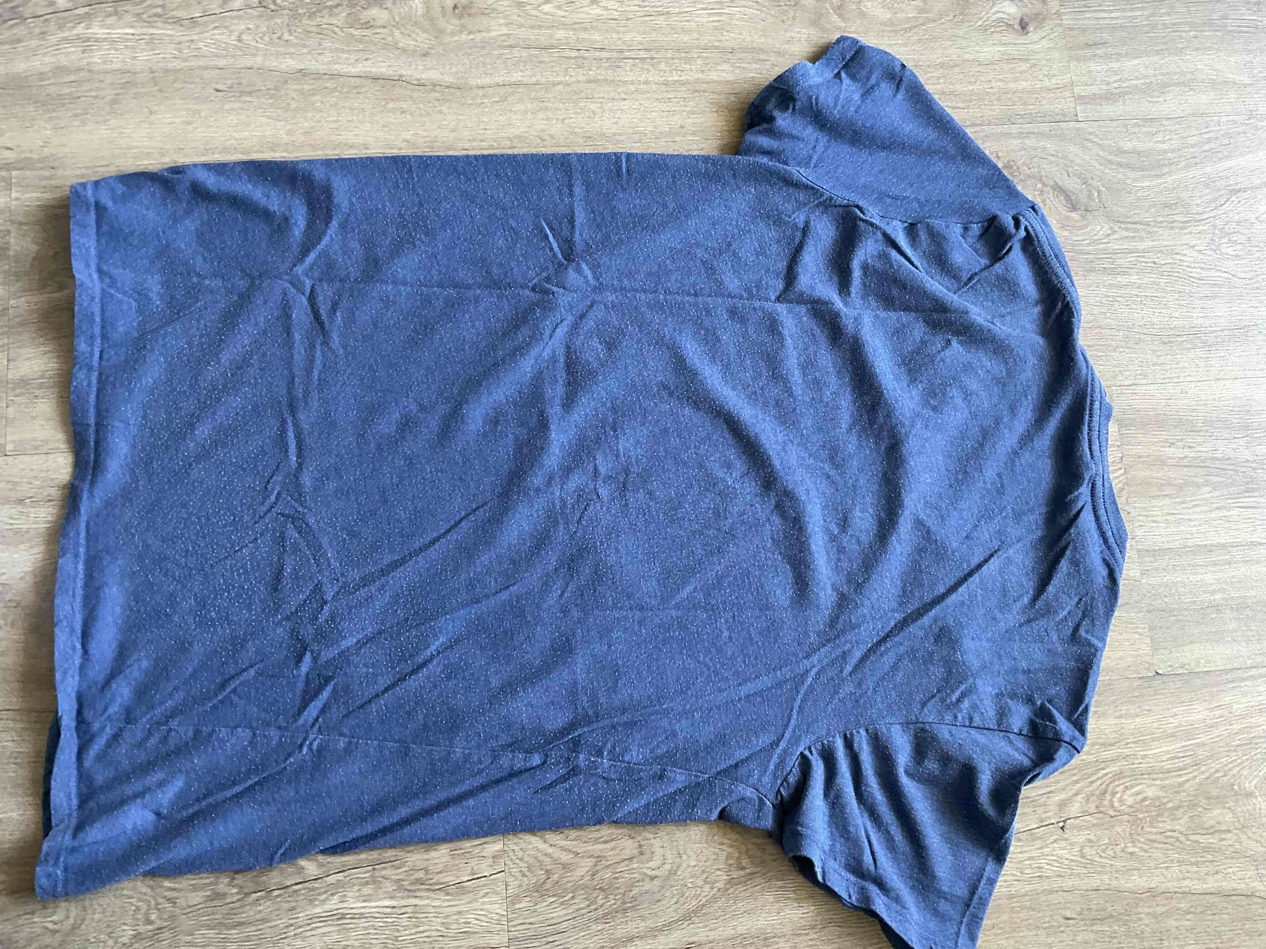 Polera azul cuello en V - miniatura 2