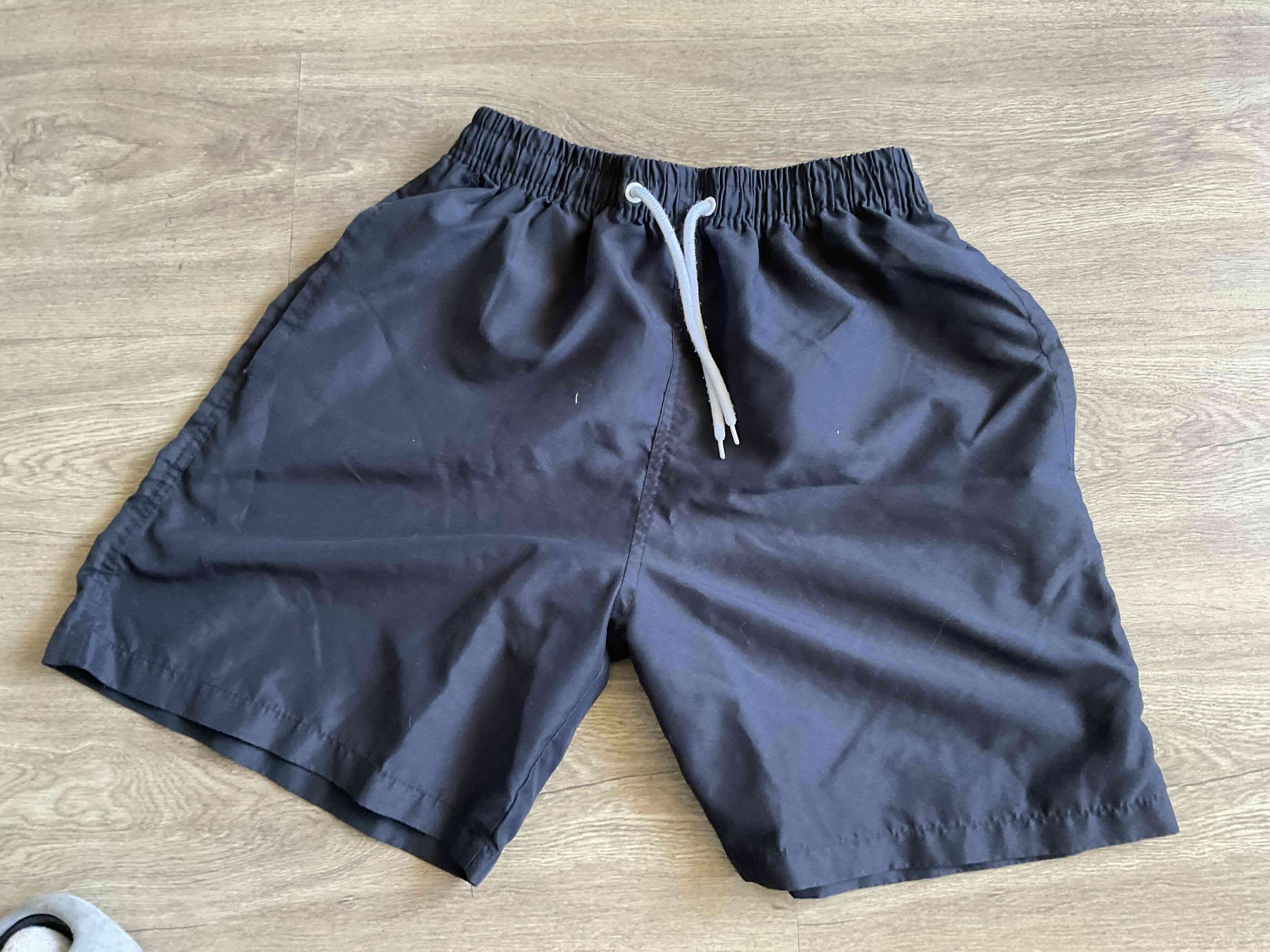 Short deportivo negro