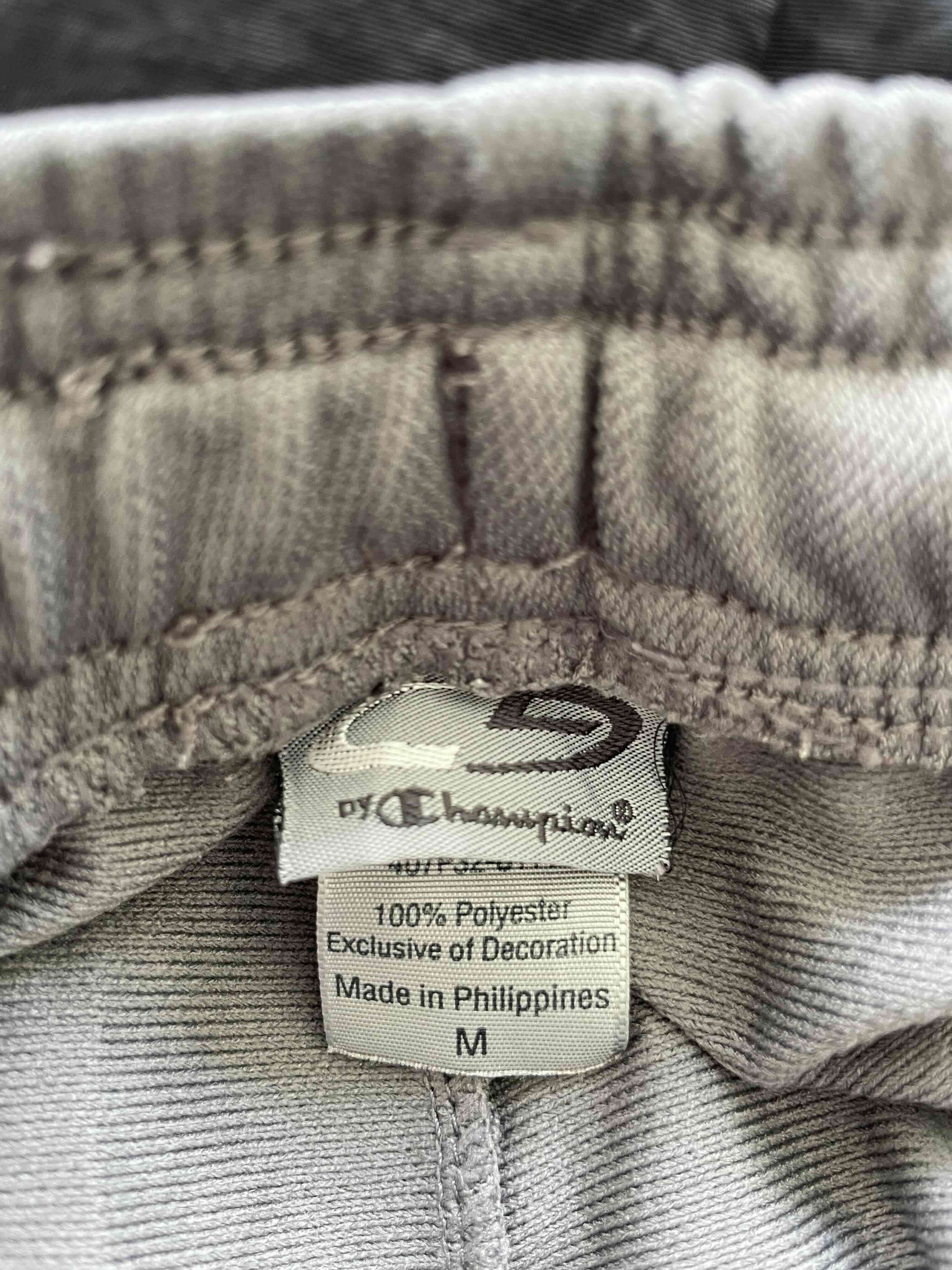 Pantalones deportivos grises - miniatura 2