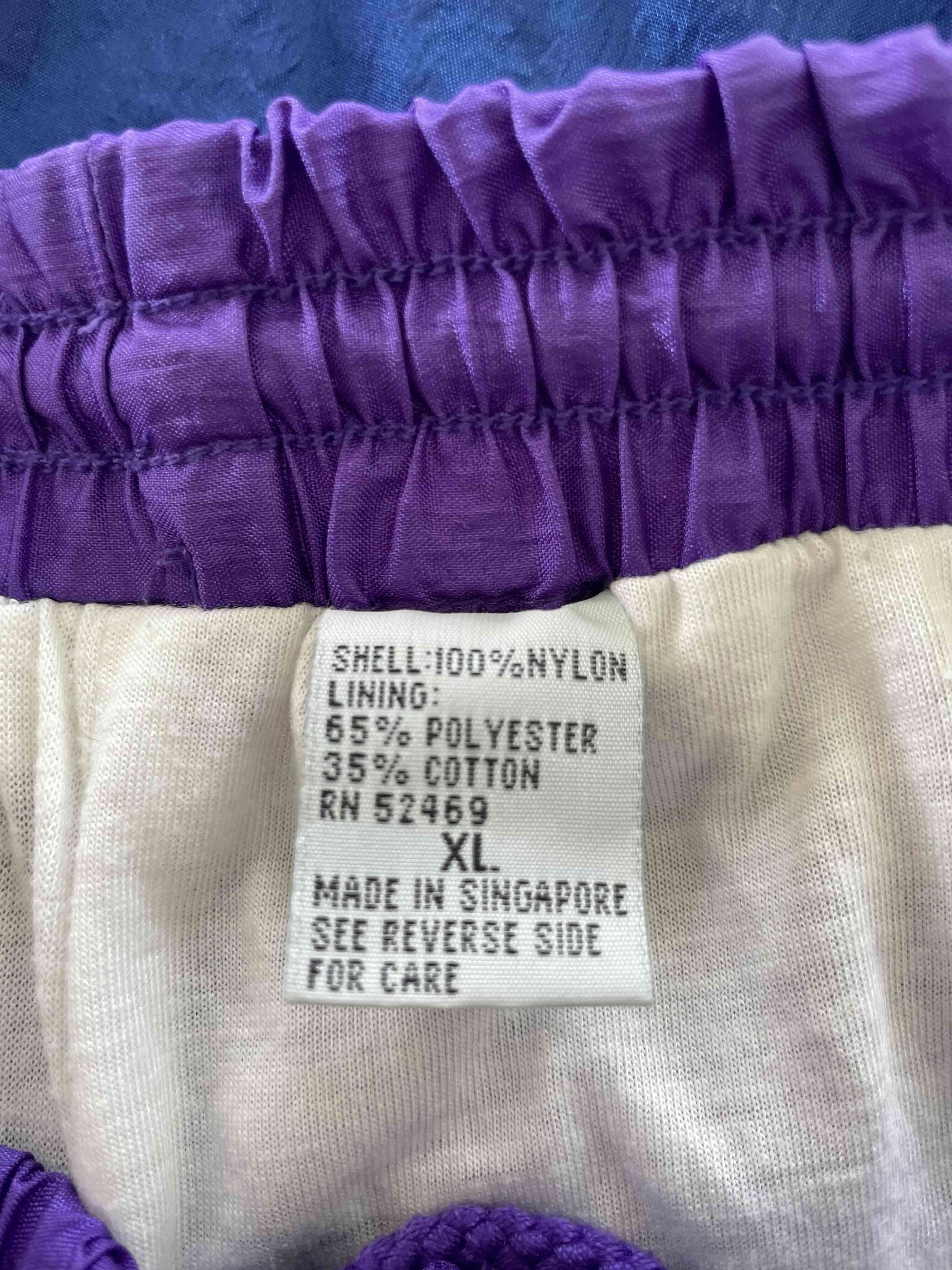 Pantalones deportivos morados vintage - miniatura 2