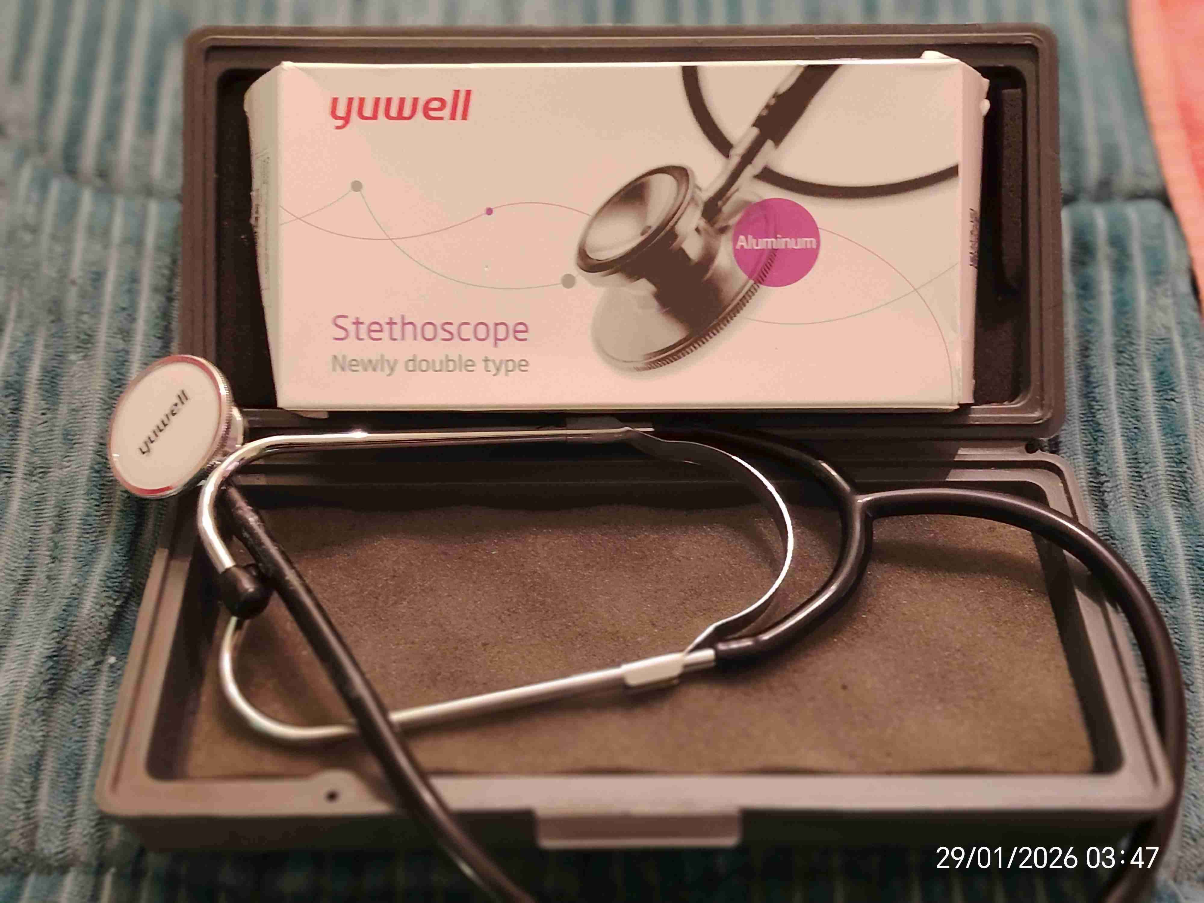 Estetoscopio con estuche rigido - miniatura 2