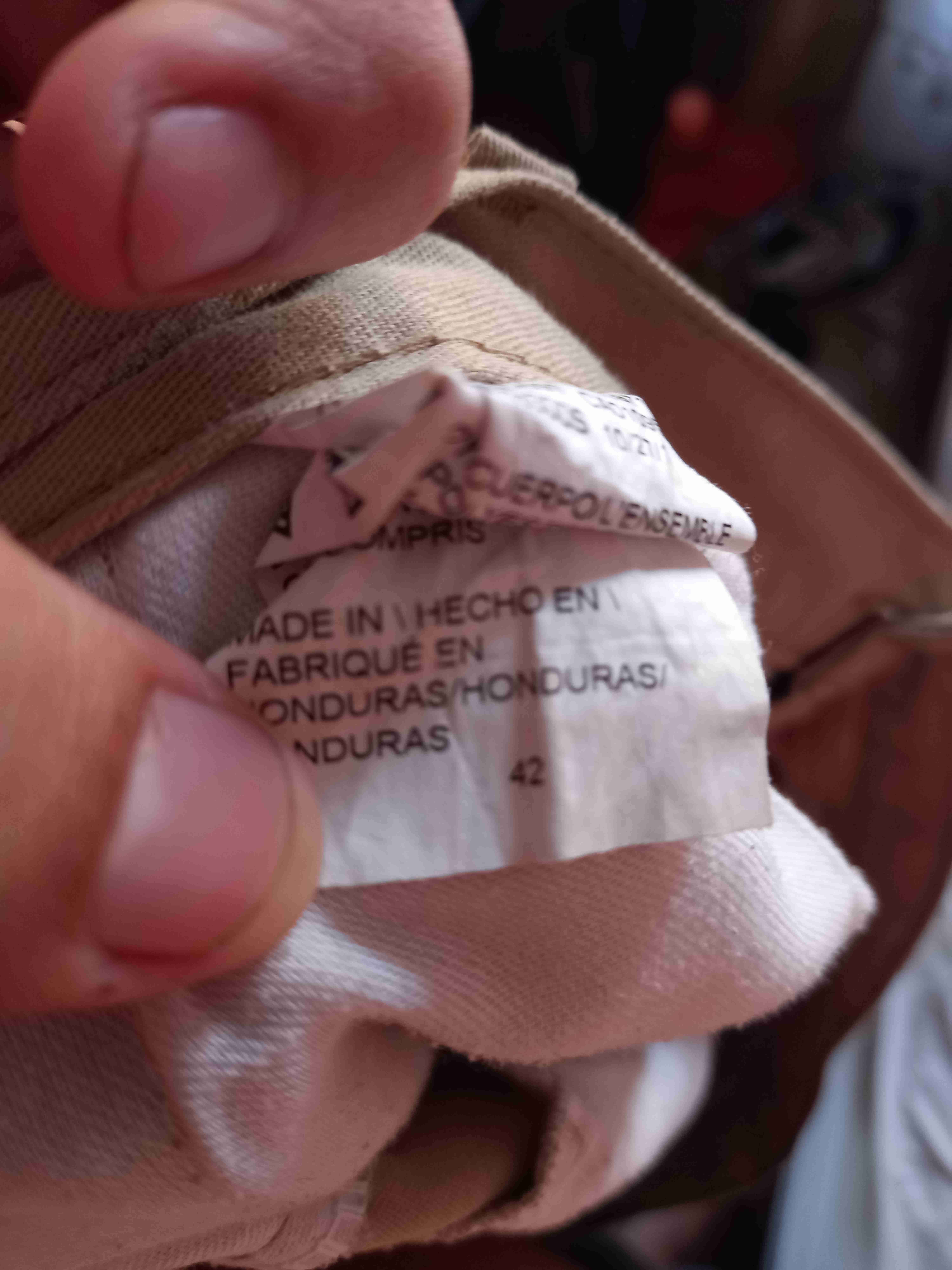 Pantalón beige estilo casual - miniatura 4