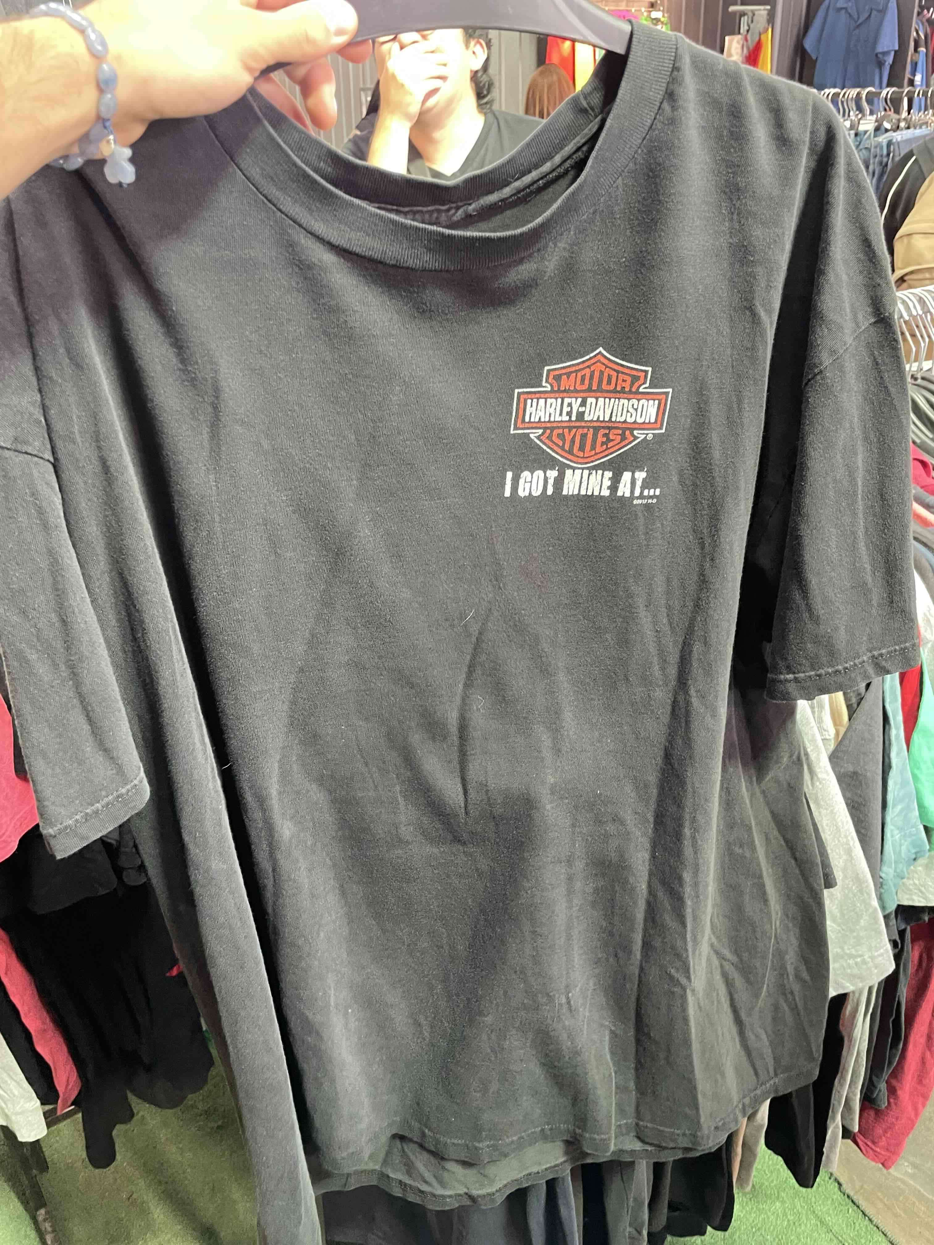 Polera negra Harley-Davidson