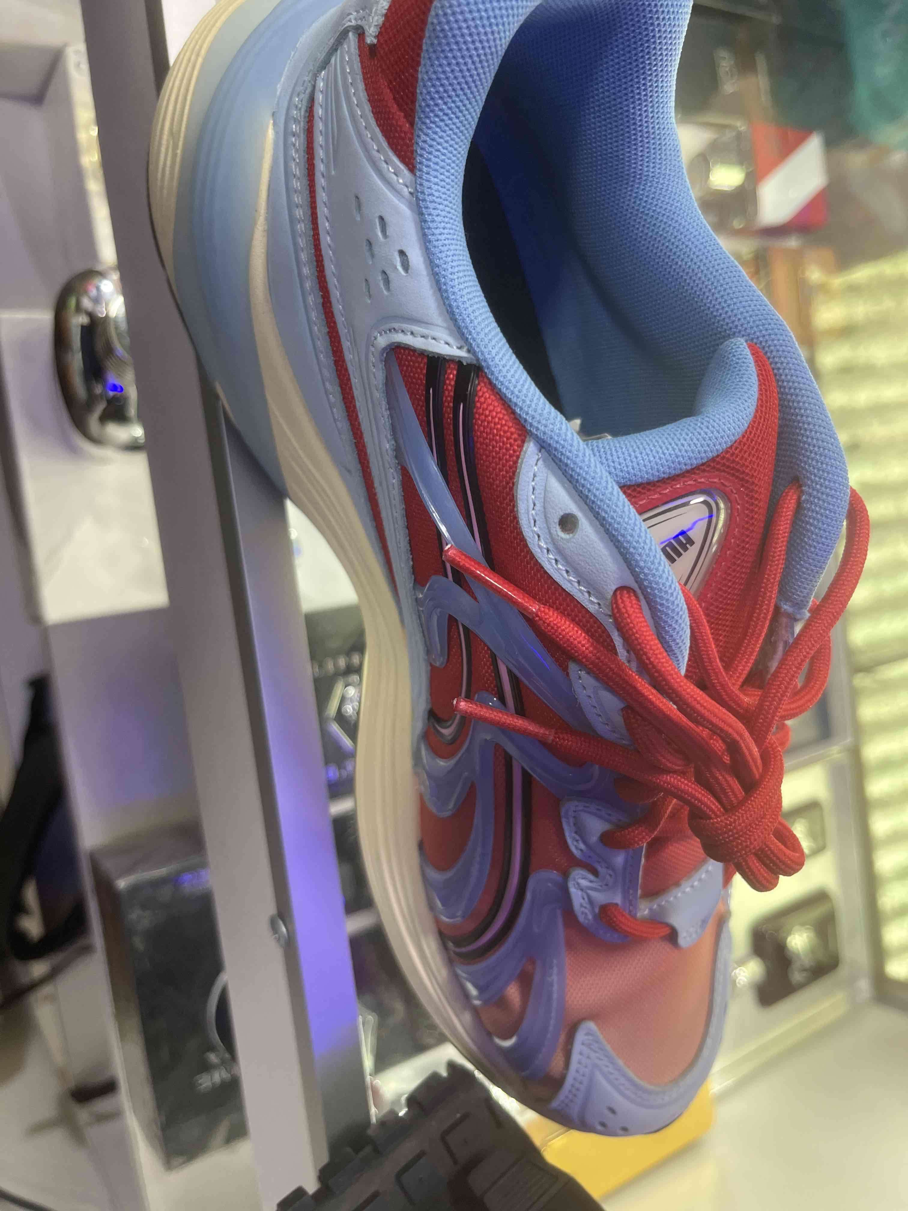 Set de perfumes CH y Moschino - miniatura 6