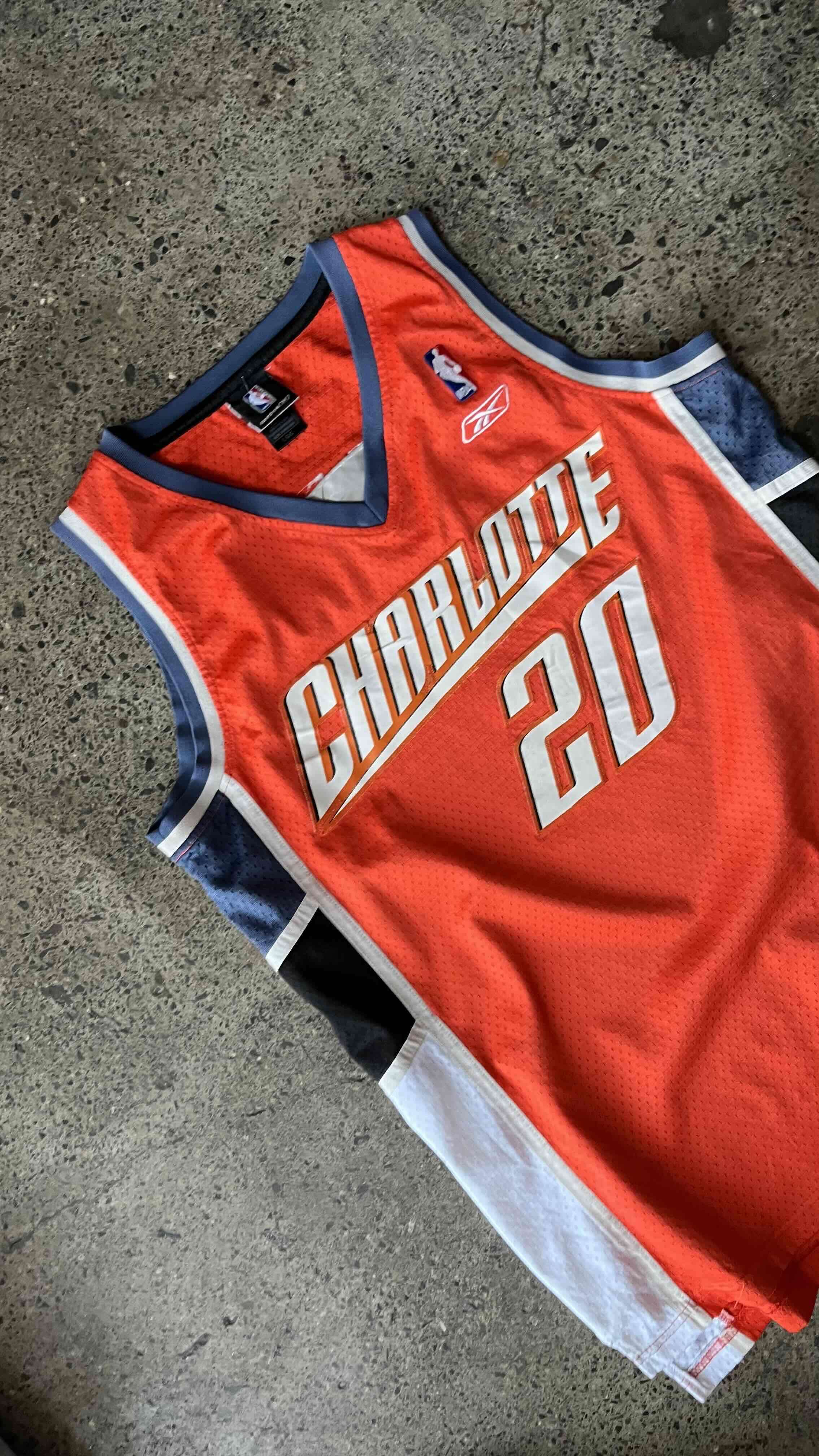 Camiseta Charlotte NBA - miniatura 2