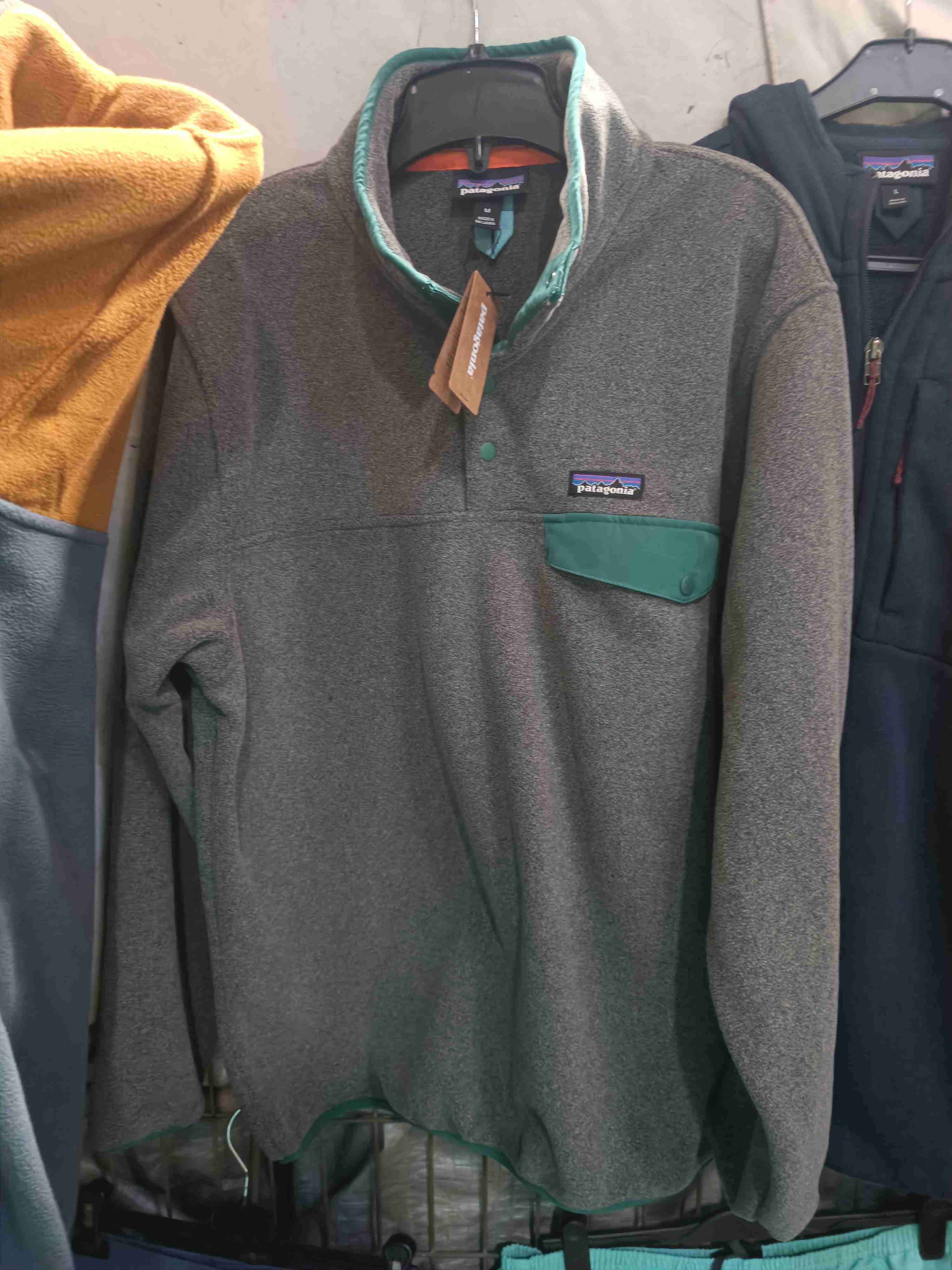 Polerón de lana gris Patagonia