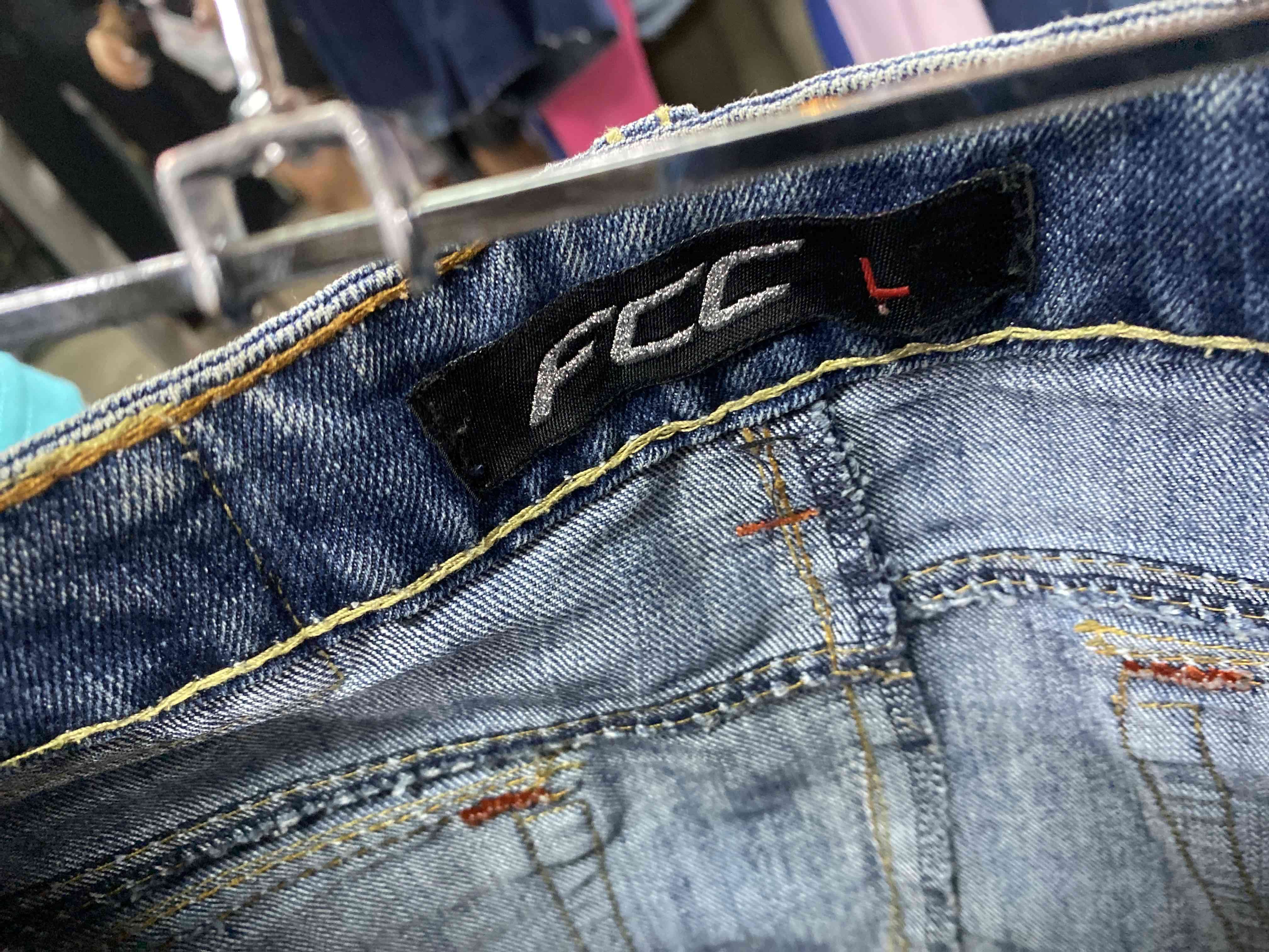 Minifalda de mezclilla azul - miniatura 3