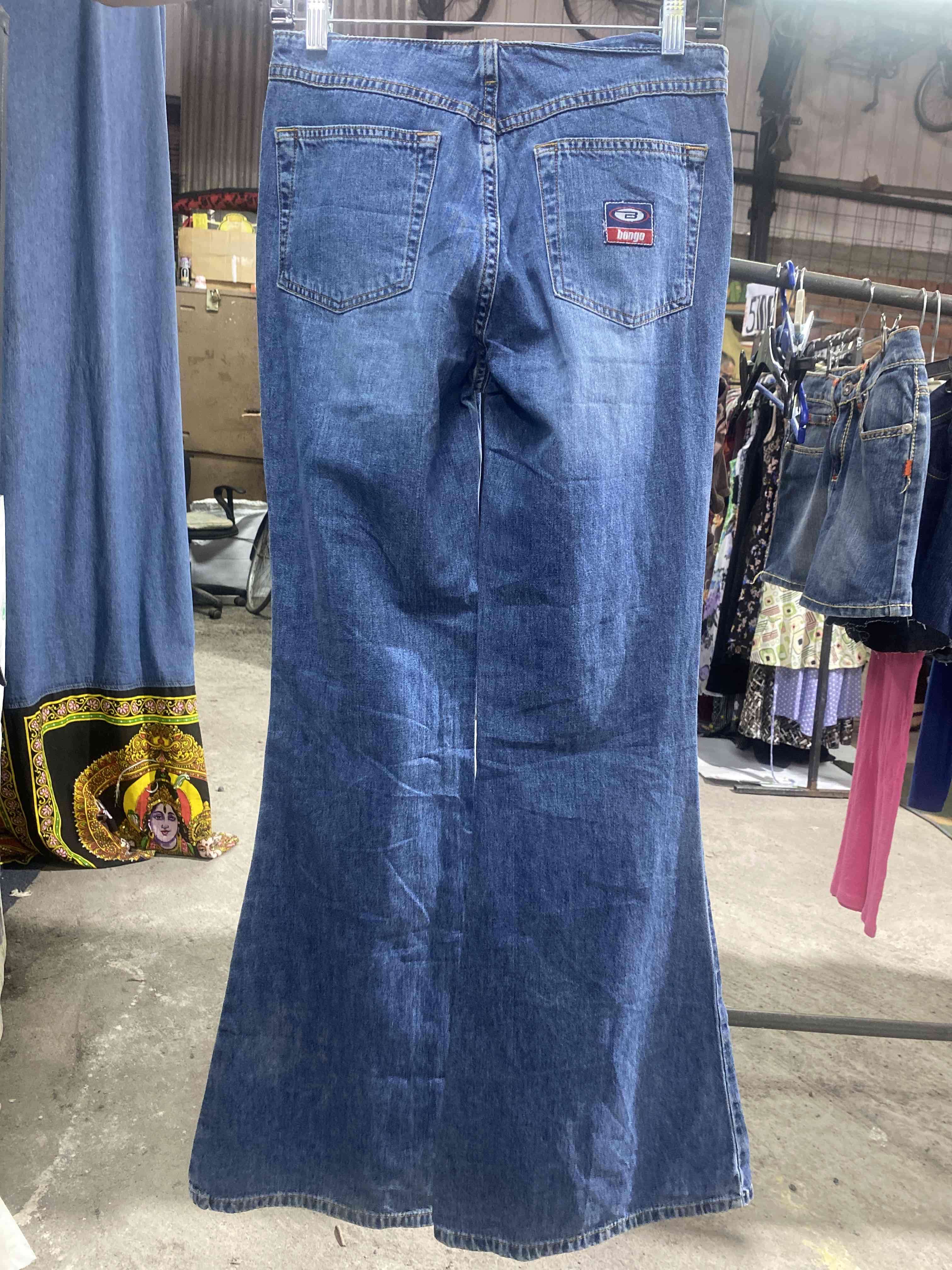 Jeans acampanados azules - miniatura 2