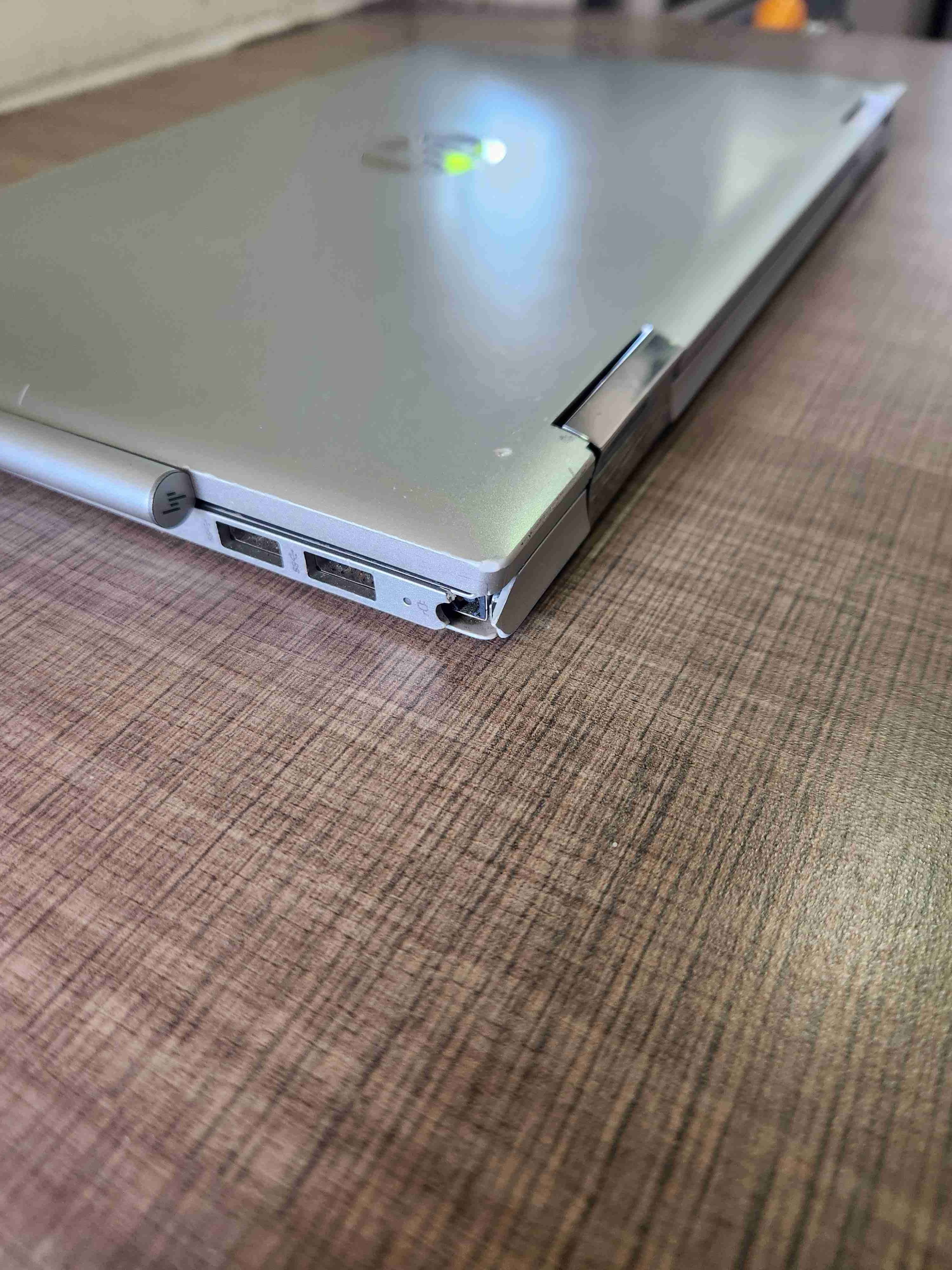 Laptop HP Pavilion x360 plateada - miniatura 3