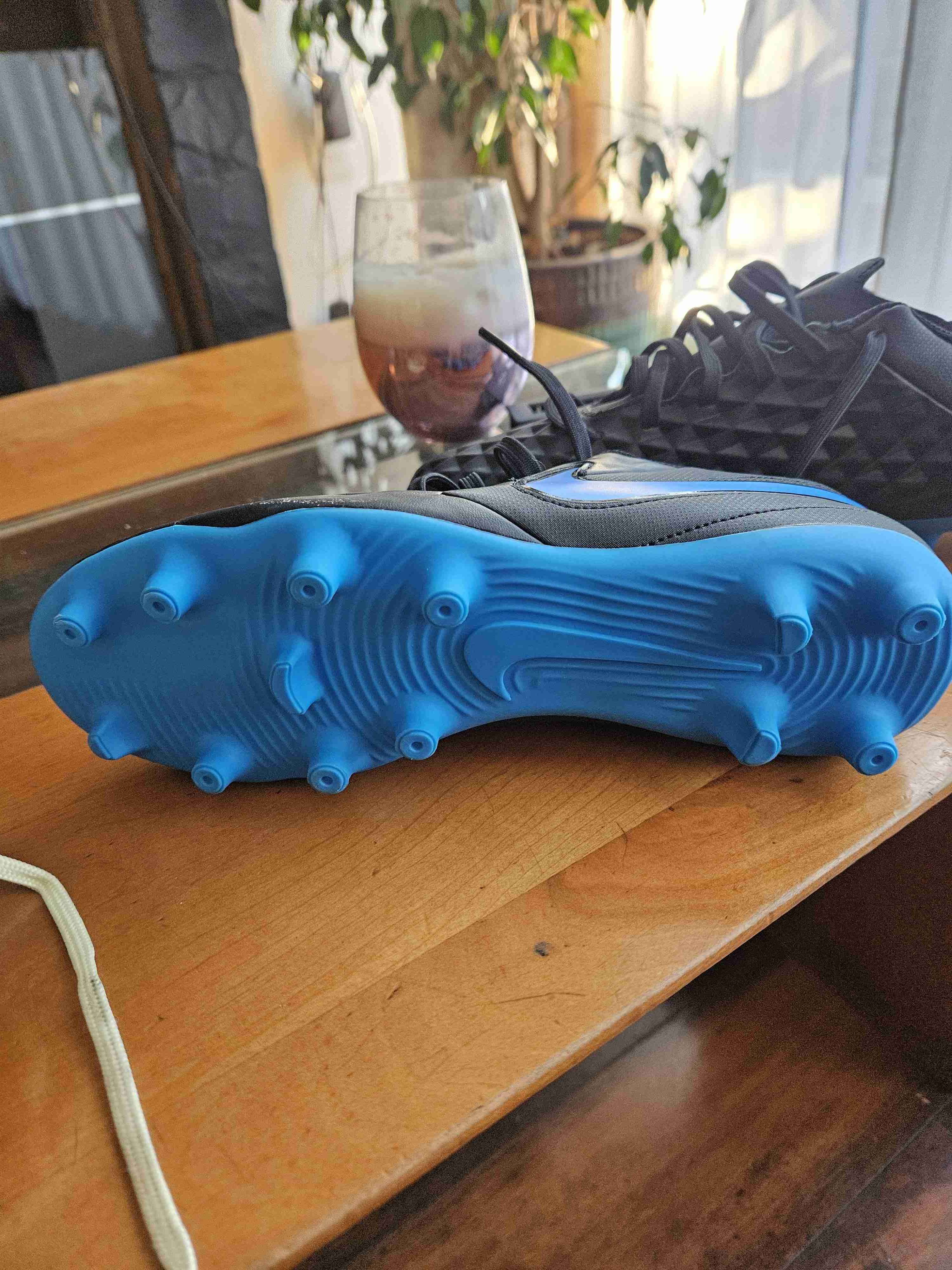 Botines de fútbol negros con azul - miniatura 2