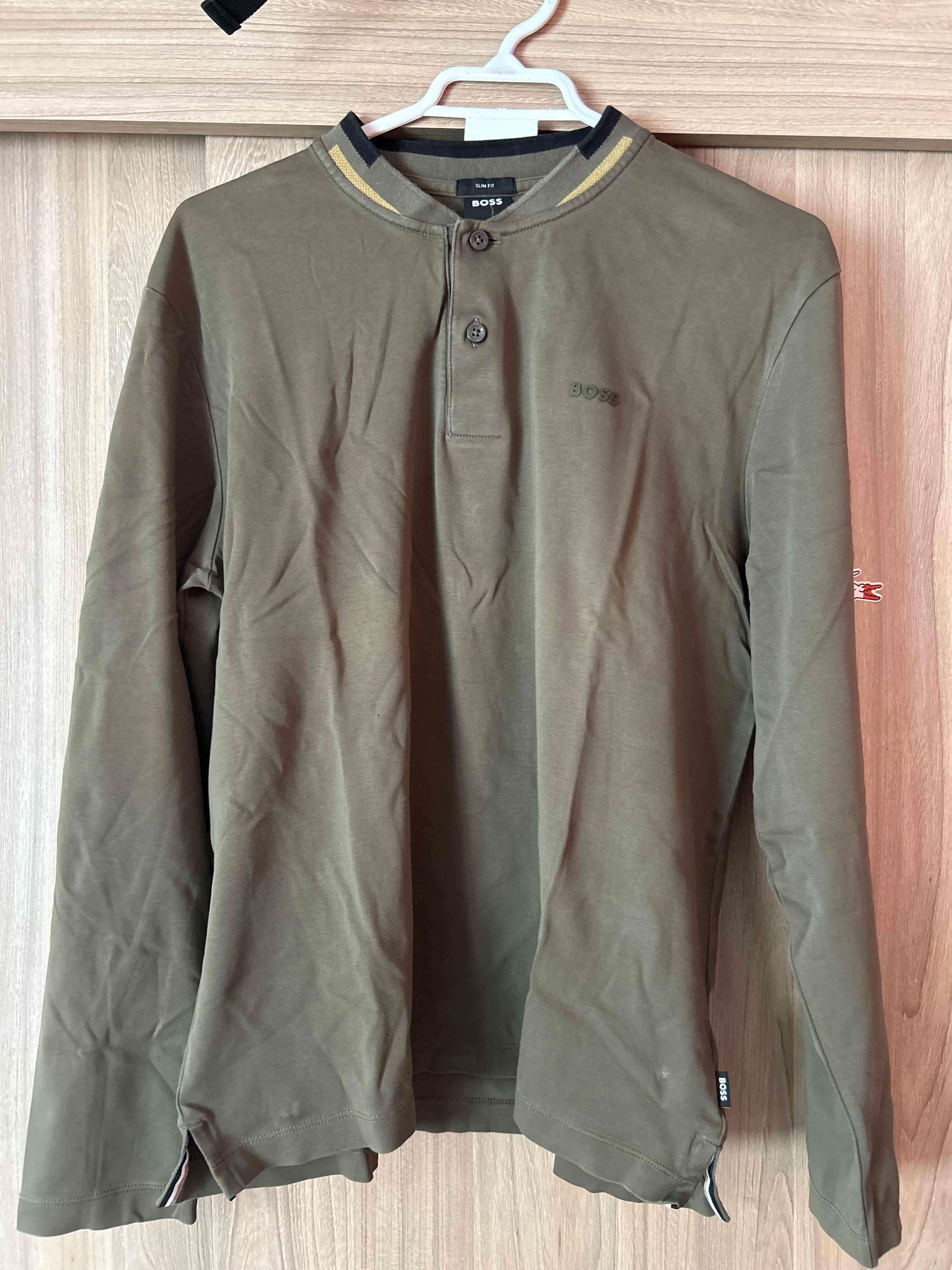 Polera polo verde oliva BOSS talla L
