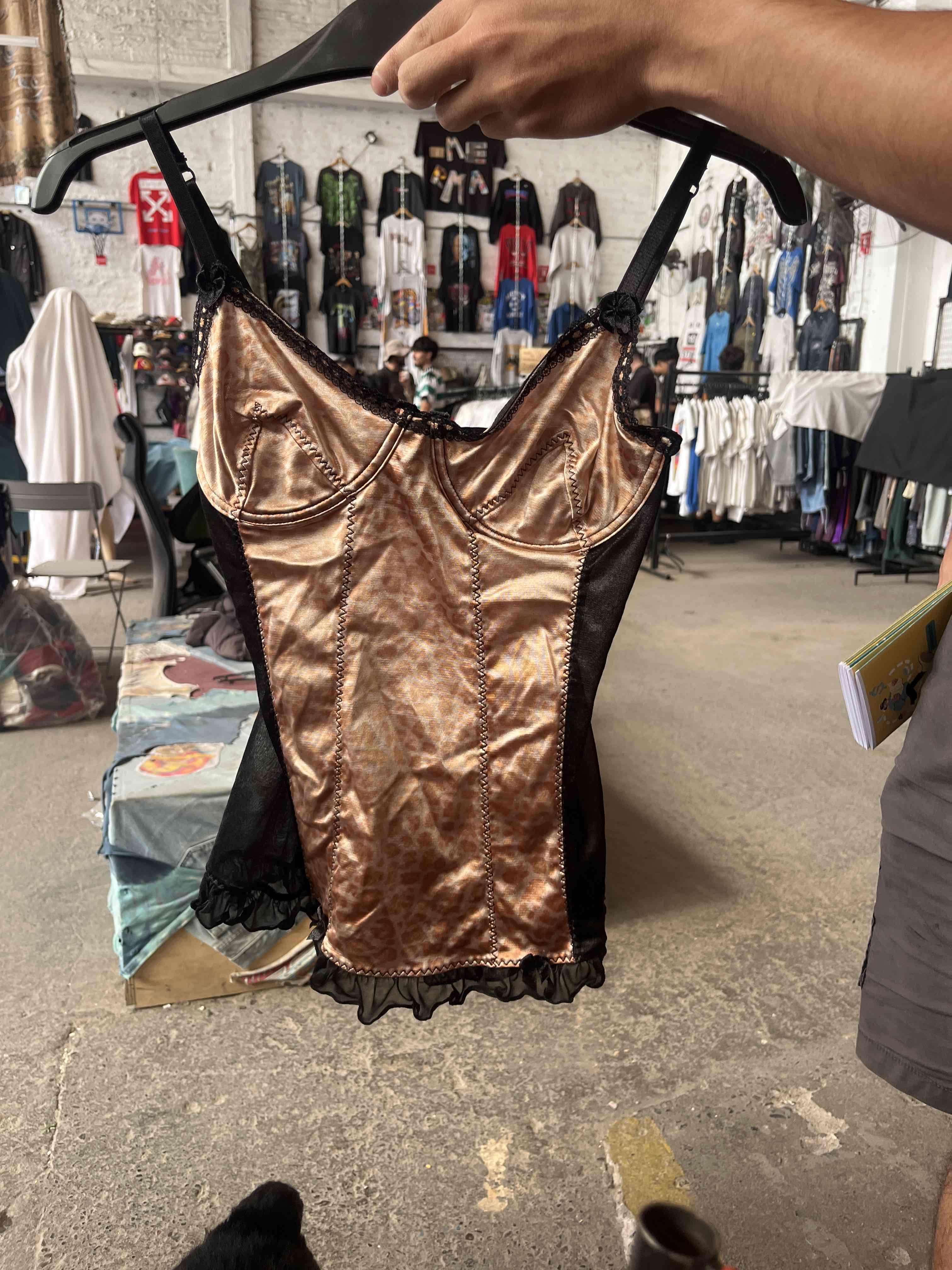 Body satinado color cobre