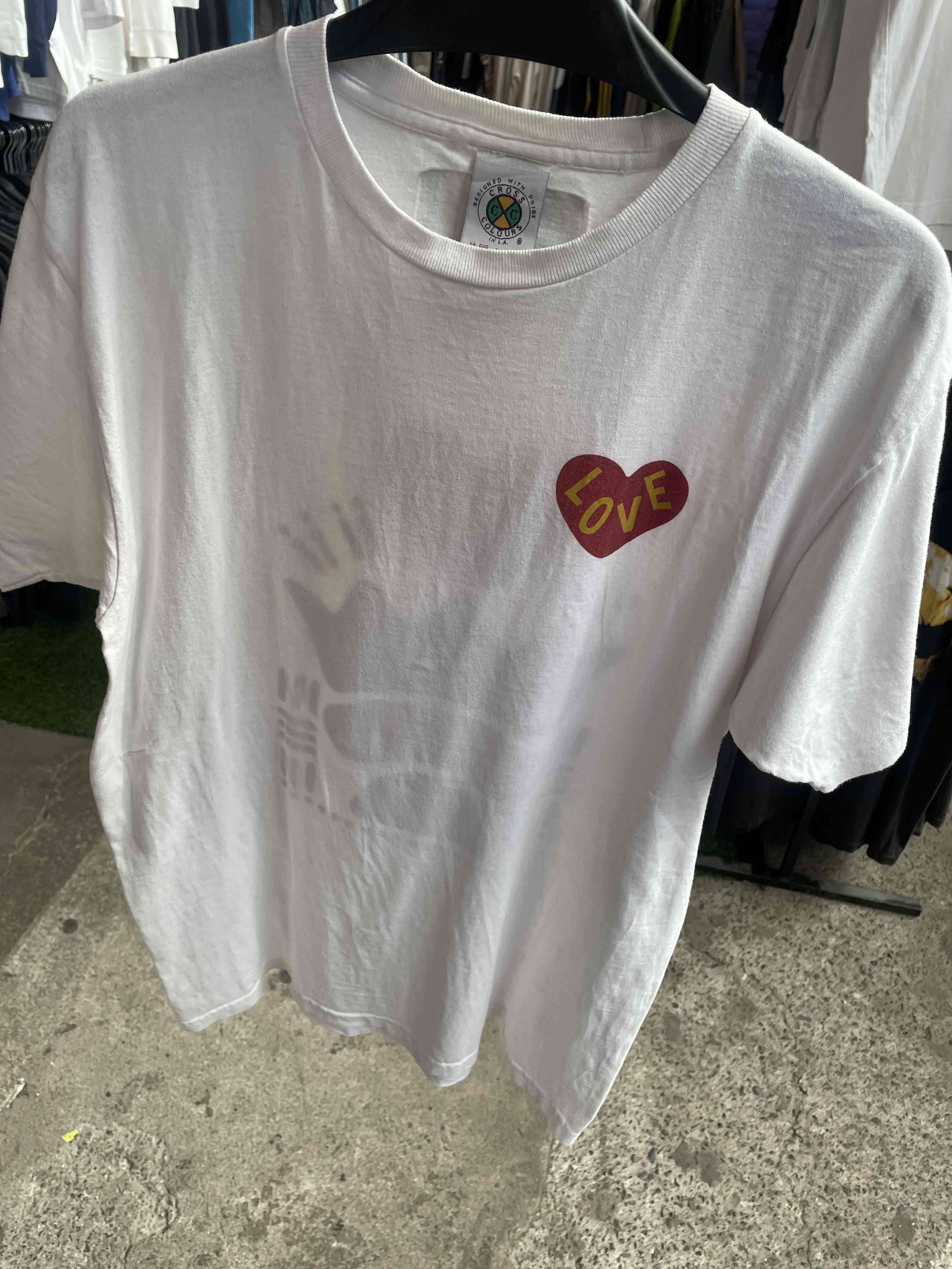 Polera blanca con estampado 'Love'