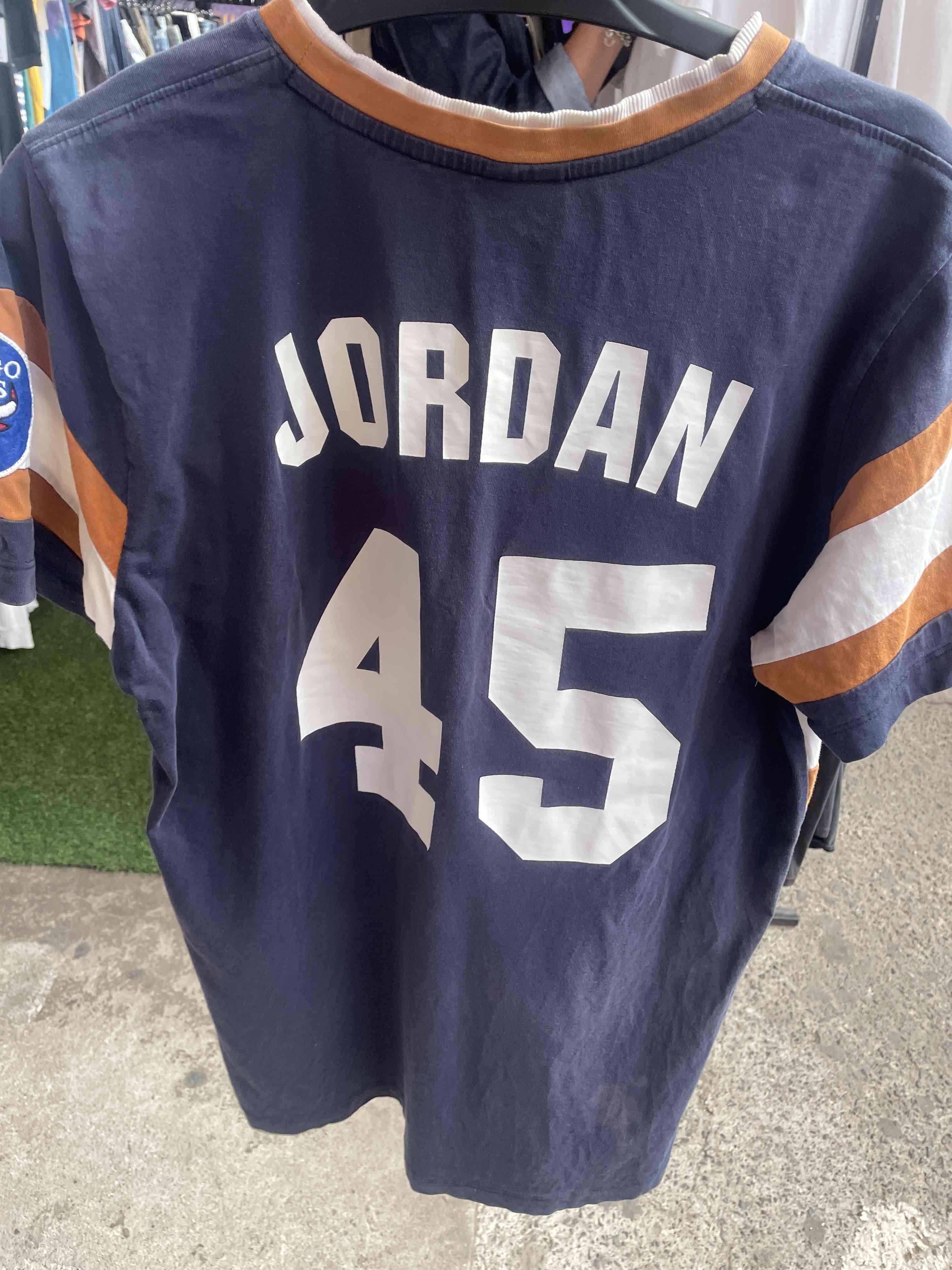 Polera azul con logo Bulls - miniatura 2