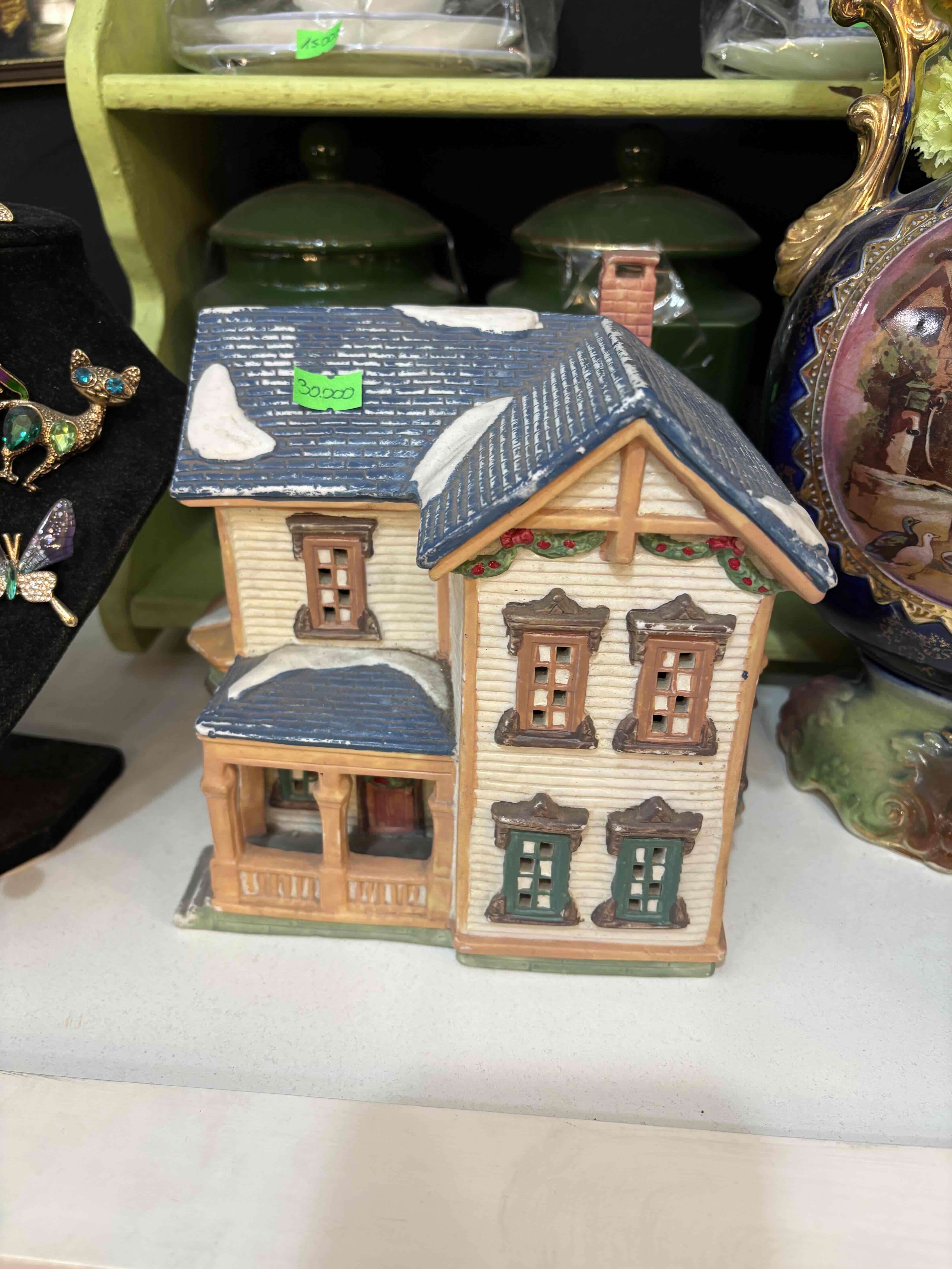 Casa decorativa de cerámica