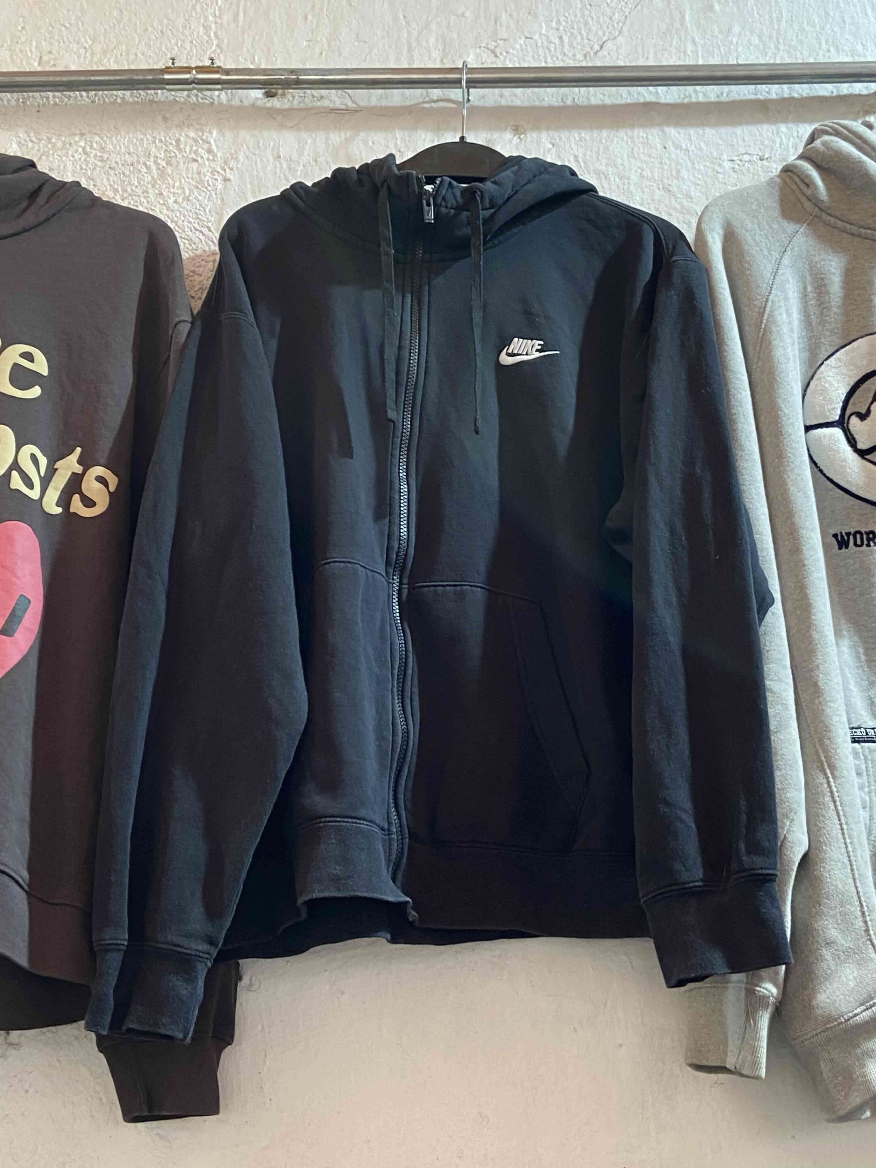 Polerón con capucha Nike negro