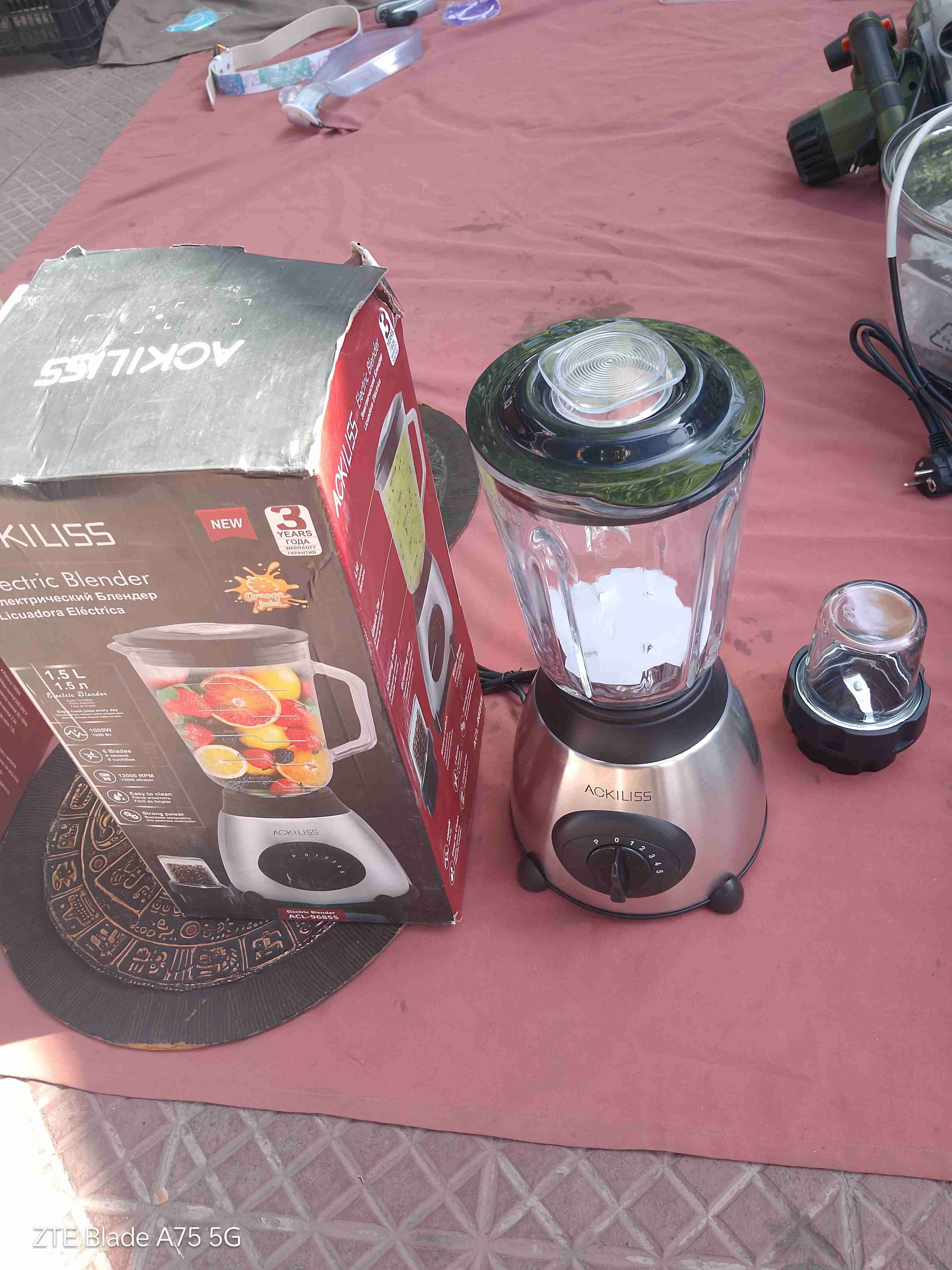 Licuadora eléctrica Ackiliss 1.5L - miniatura 2