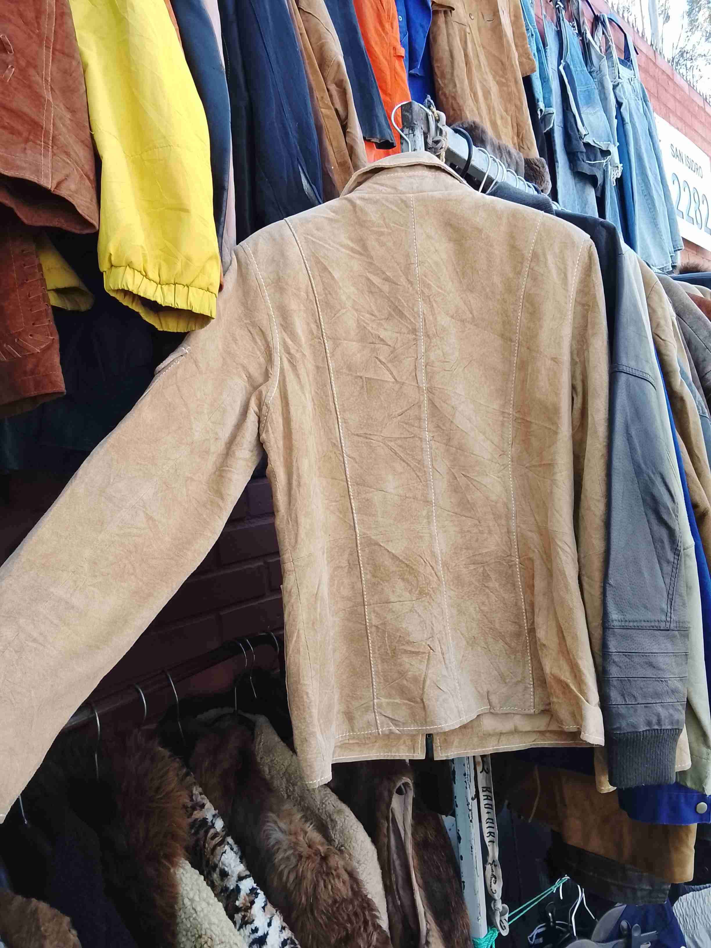 Chaqueta beige con cierre gamuza - miniatura 2