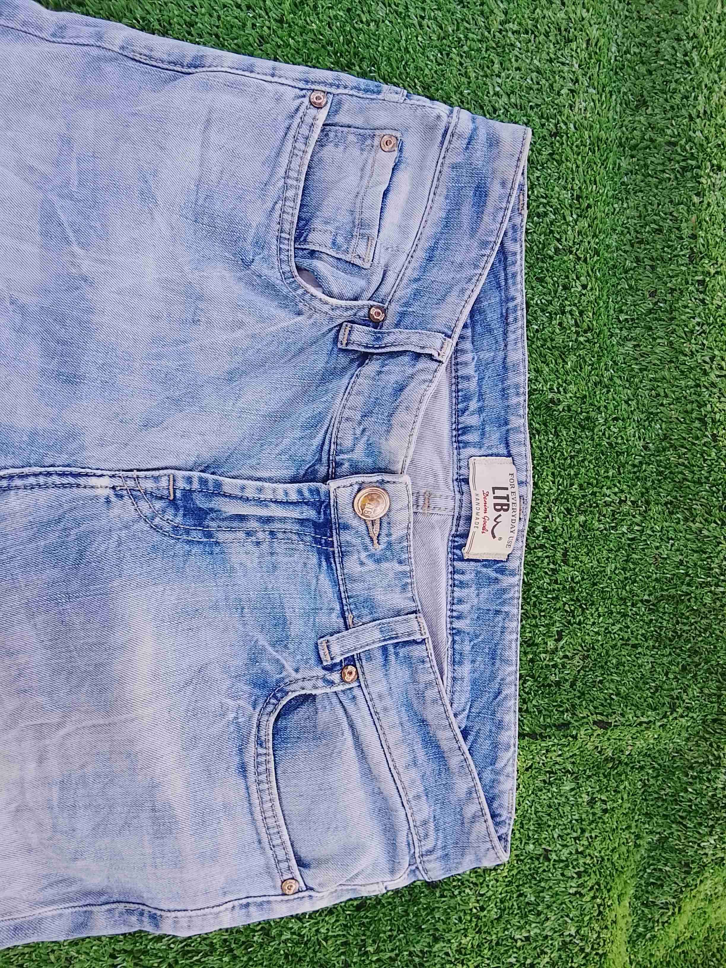 Jeans celestes semi pie-elefante - miniatura 2