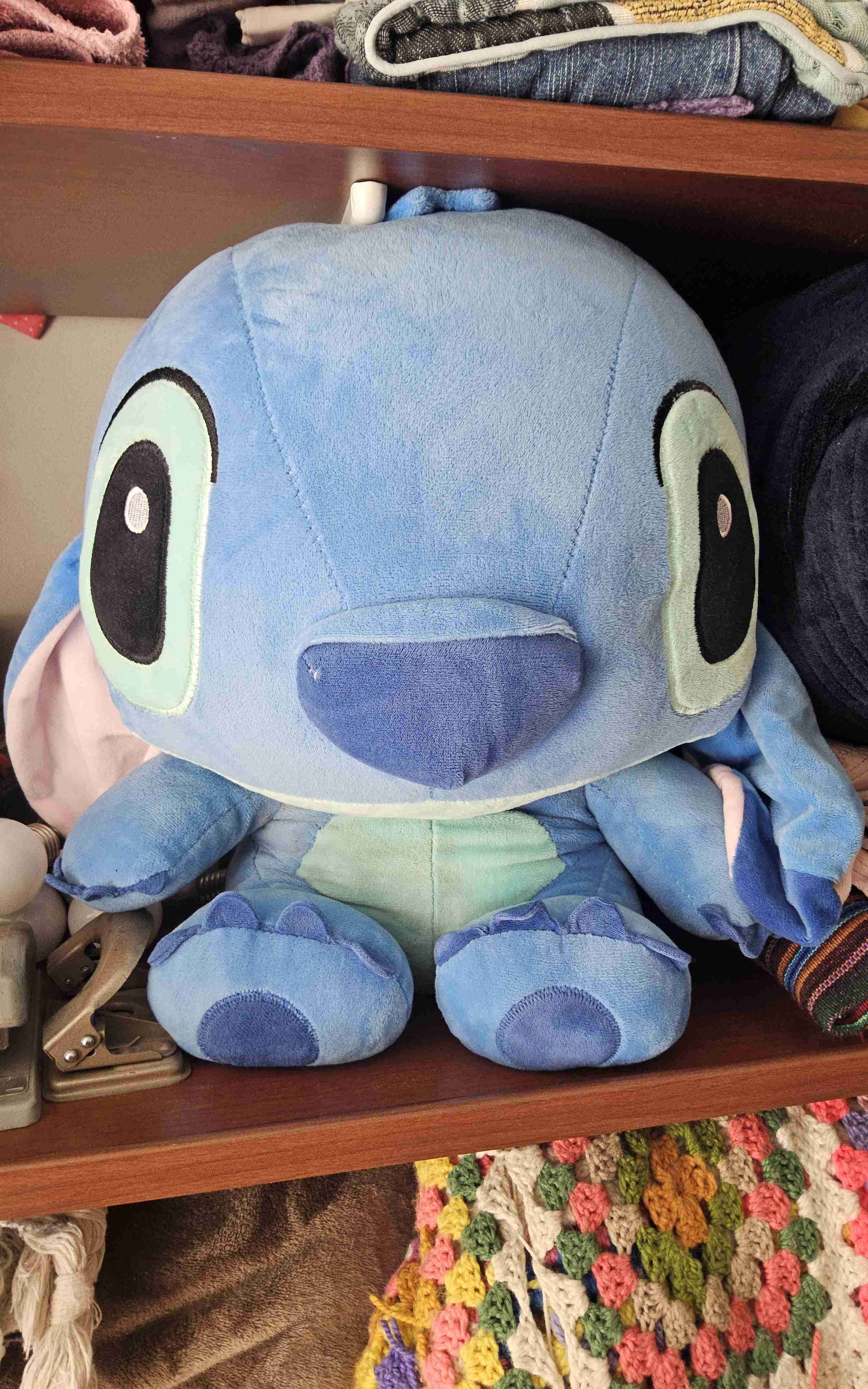 Peluche grande de personaje azul