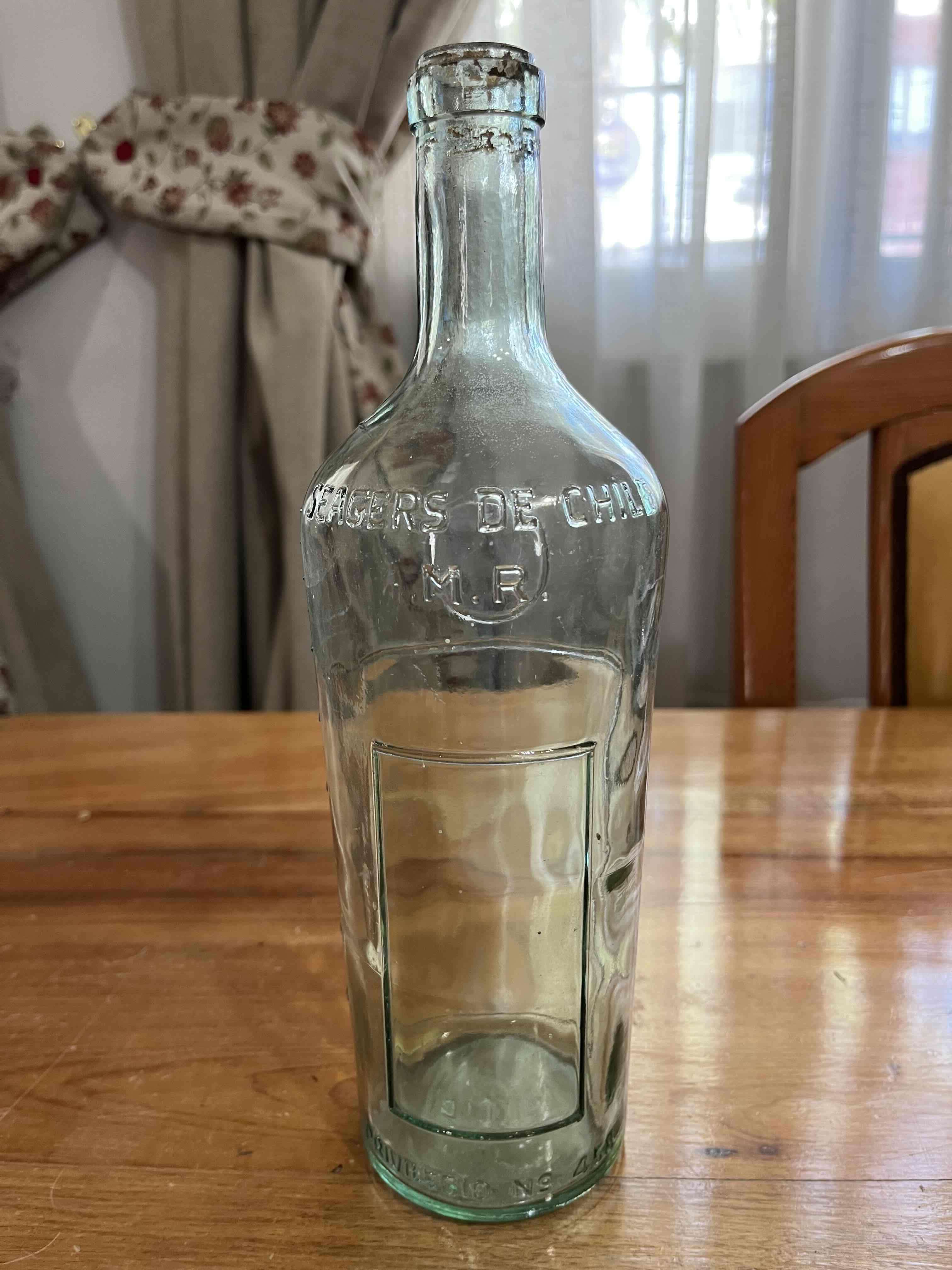 Botella de vidrio Seagers Cristalerias Chile 1965
