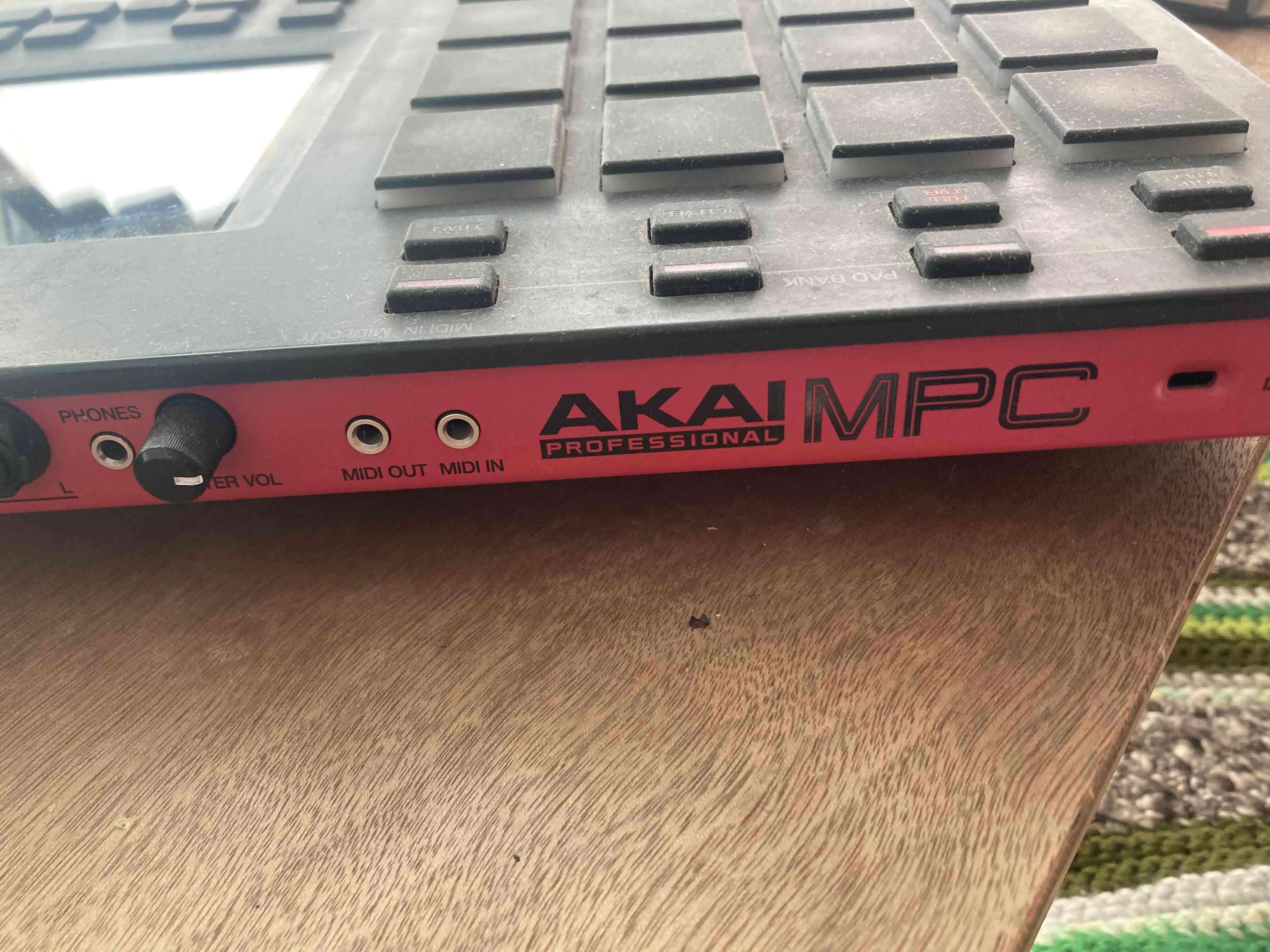 Controlador AKAI MPC touch - miniatura 3