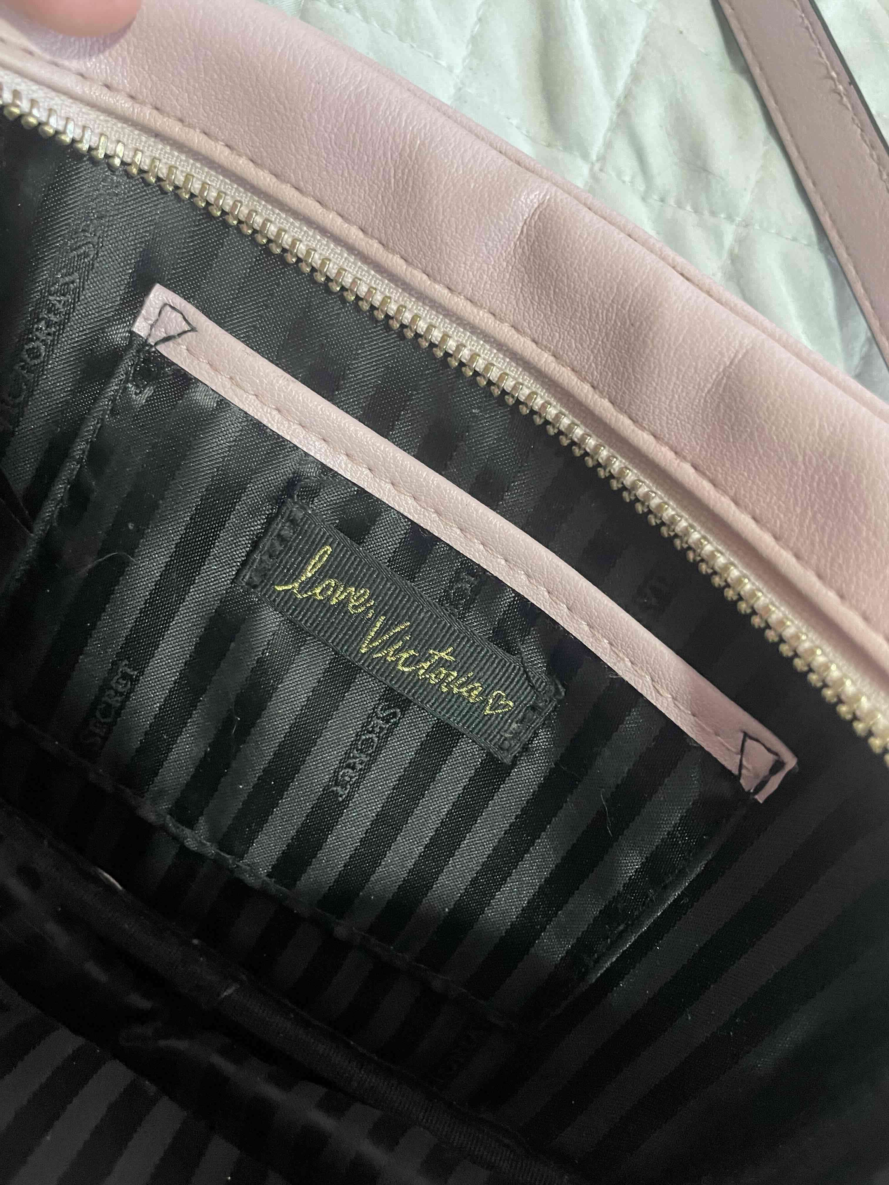 Cartera rosa palo Victoria's Secret - miniatura 3