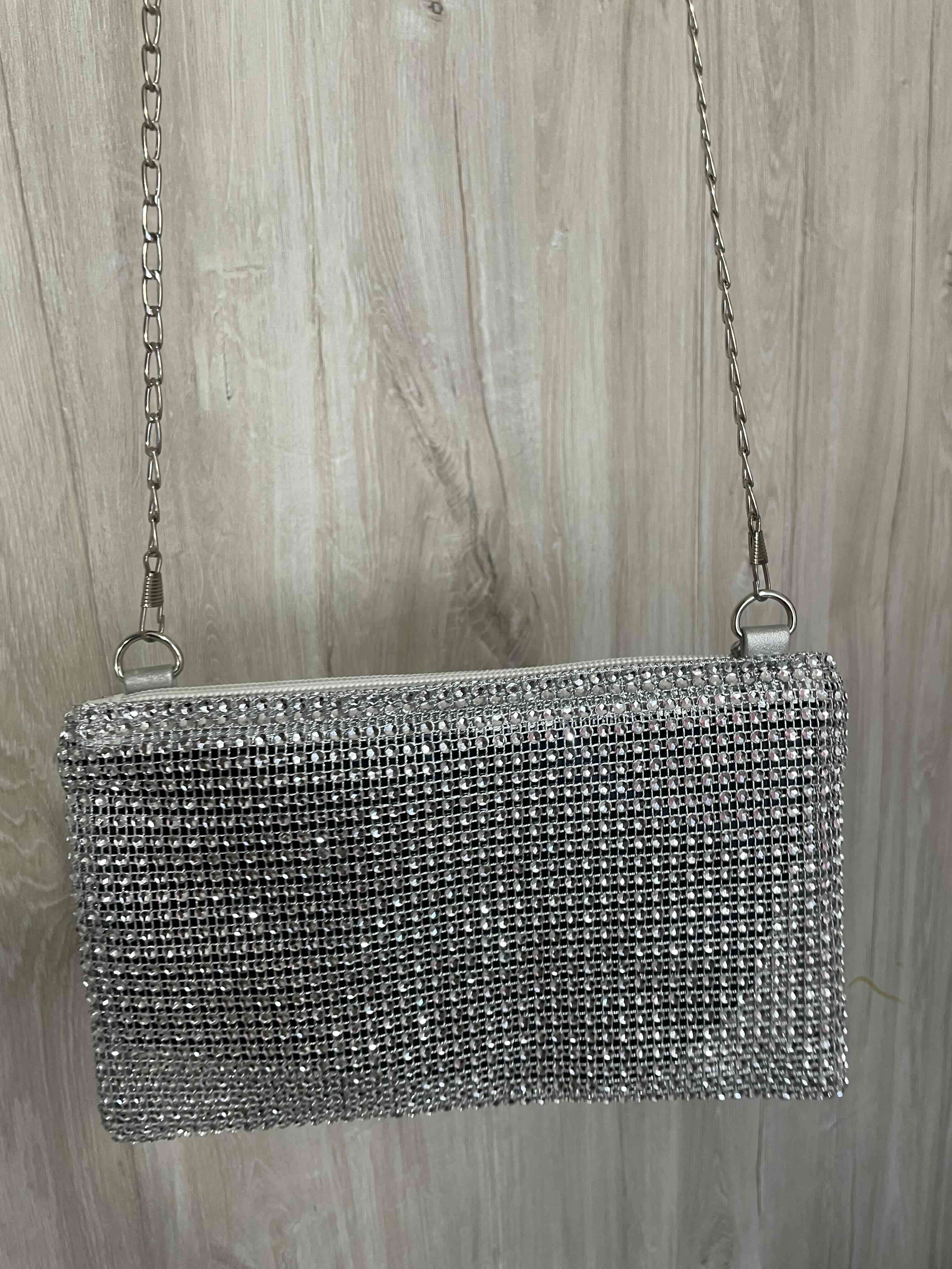 Cartera de noche plateada