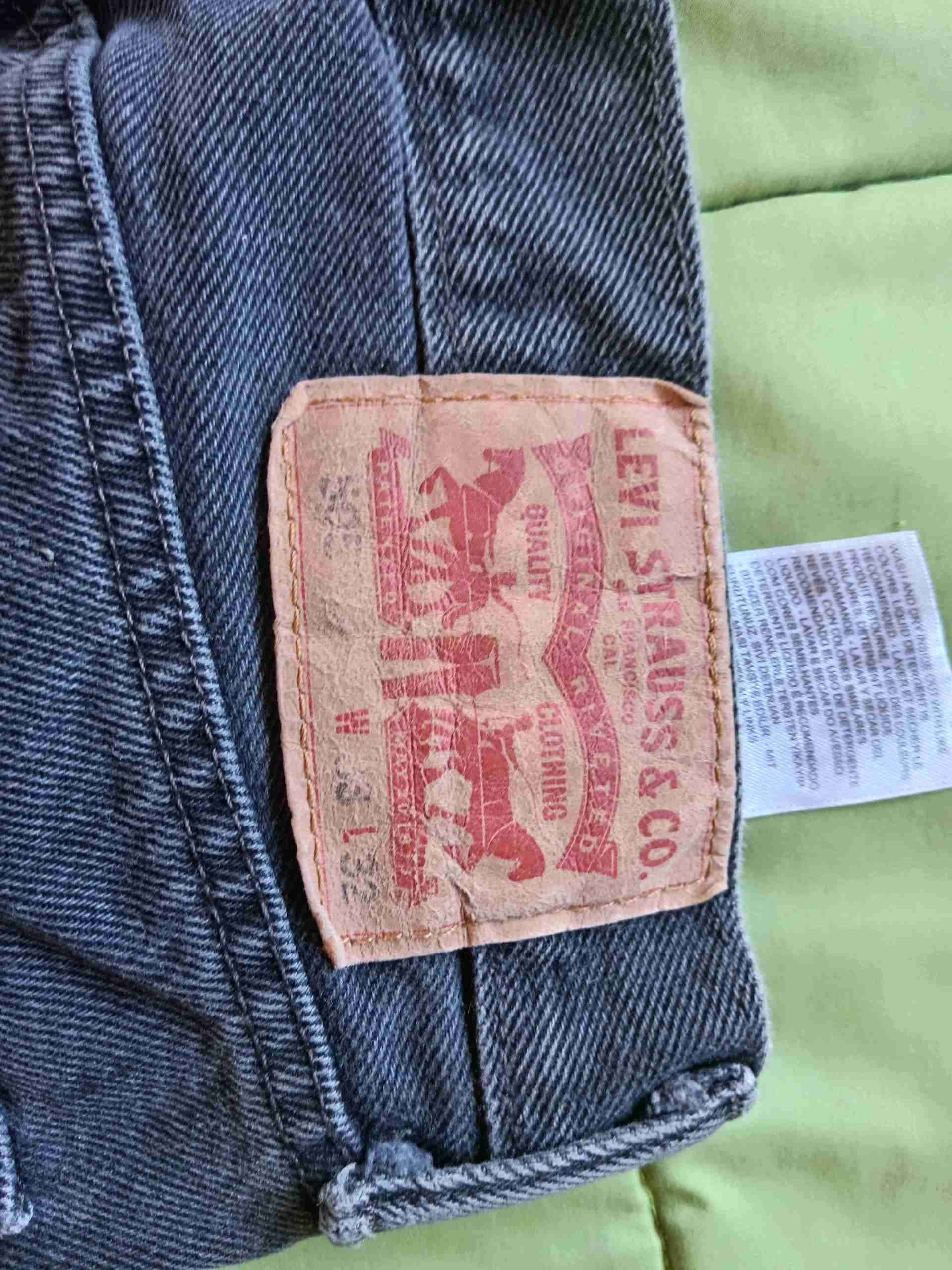 Jeans levis oscuros para hombre - miniatura 2