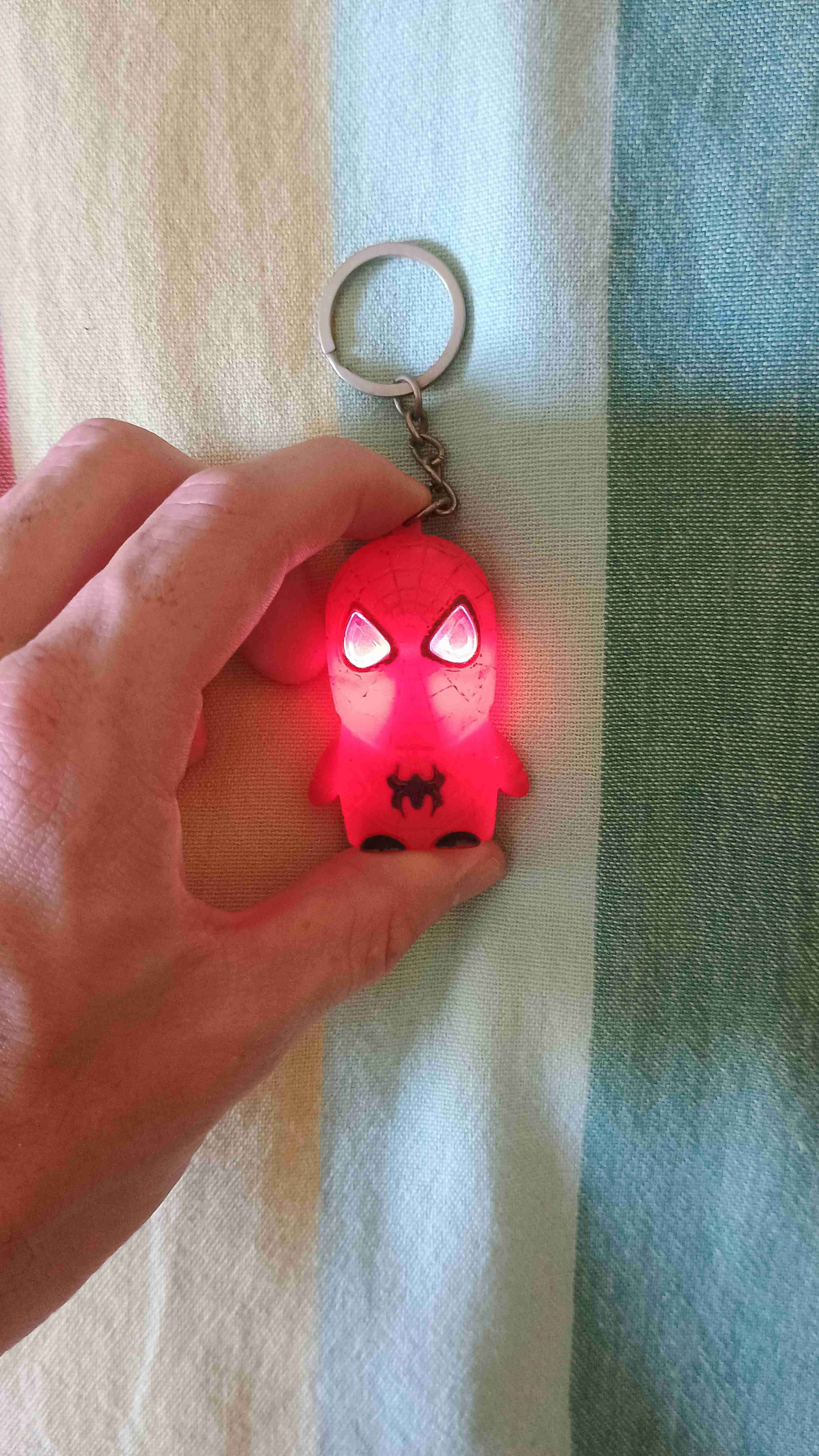 Llavero spiderman - miniatura 2