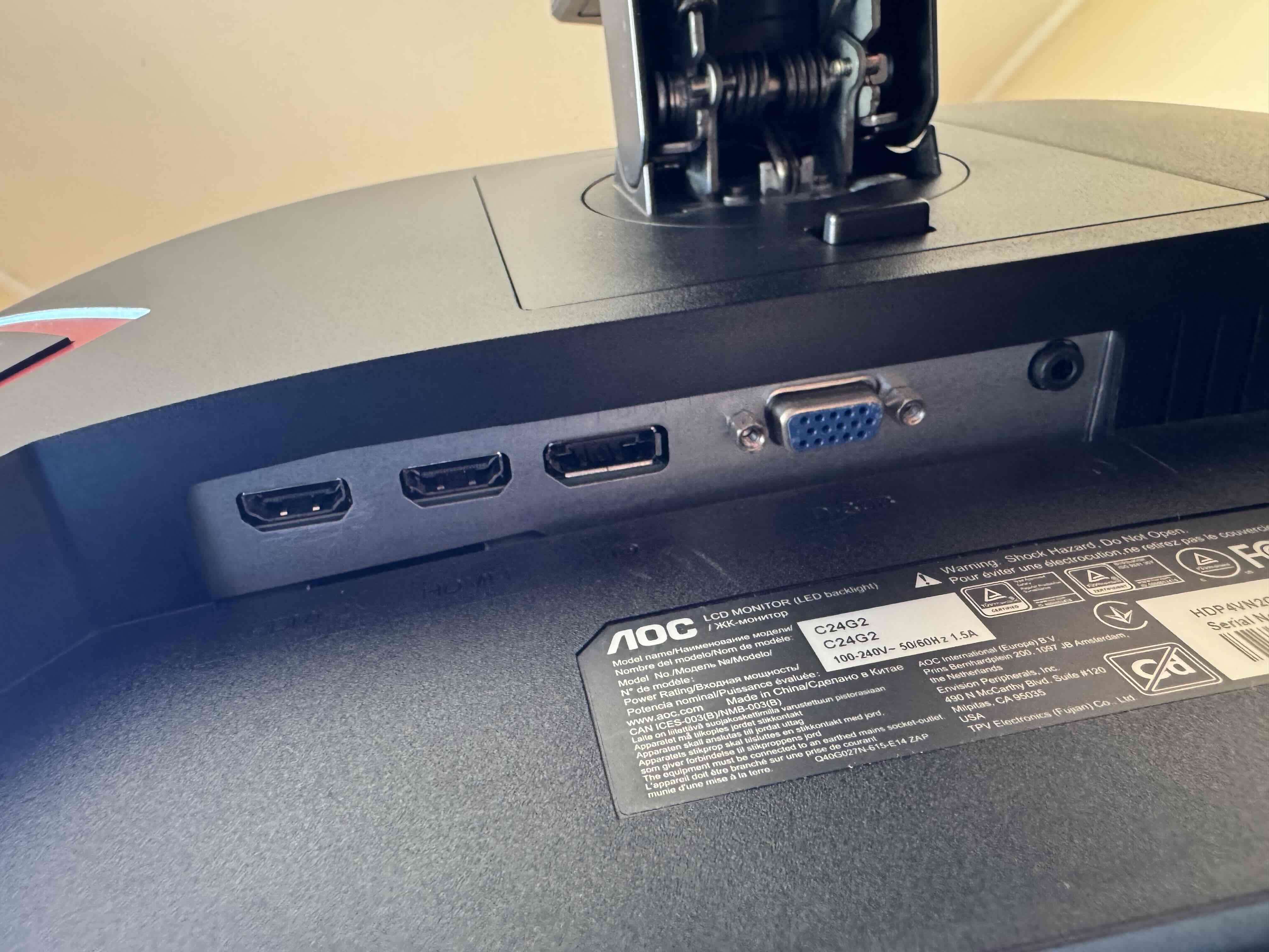 Monitor Curvo AOC C24G2 24” - miniatura 4