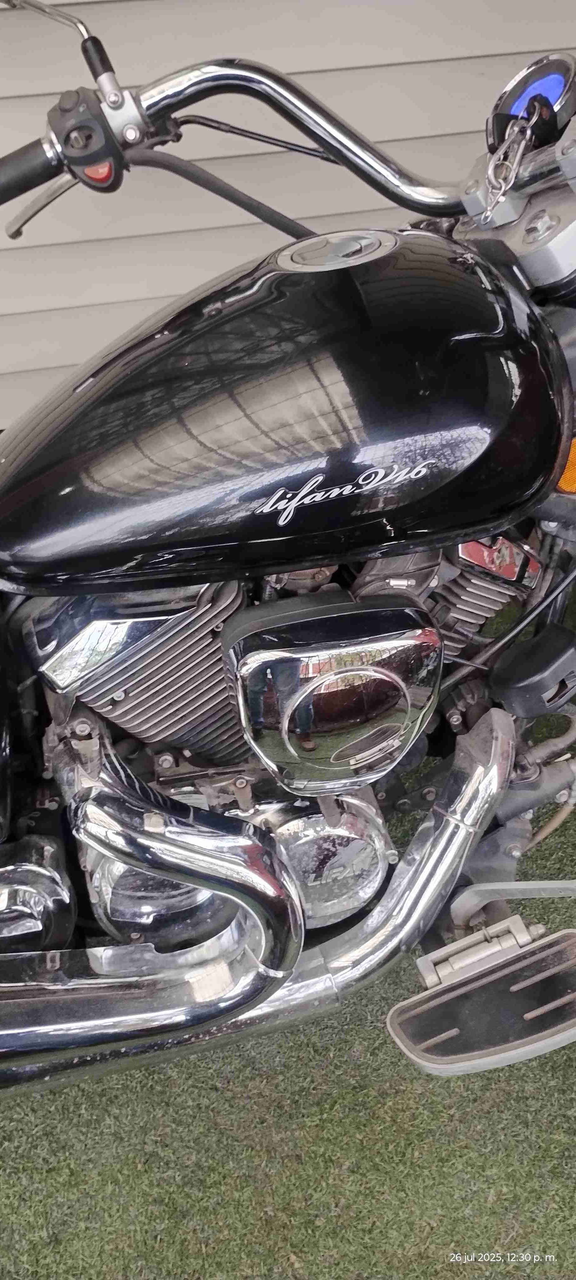 Motocicleta Lifan shoper 250cc - miniatura 2