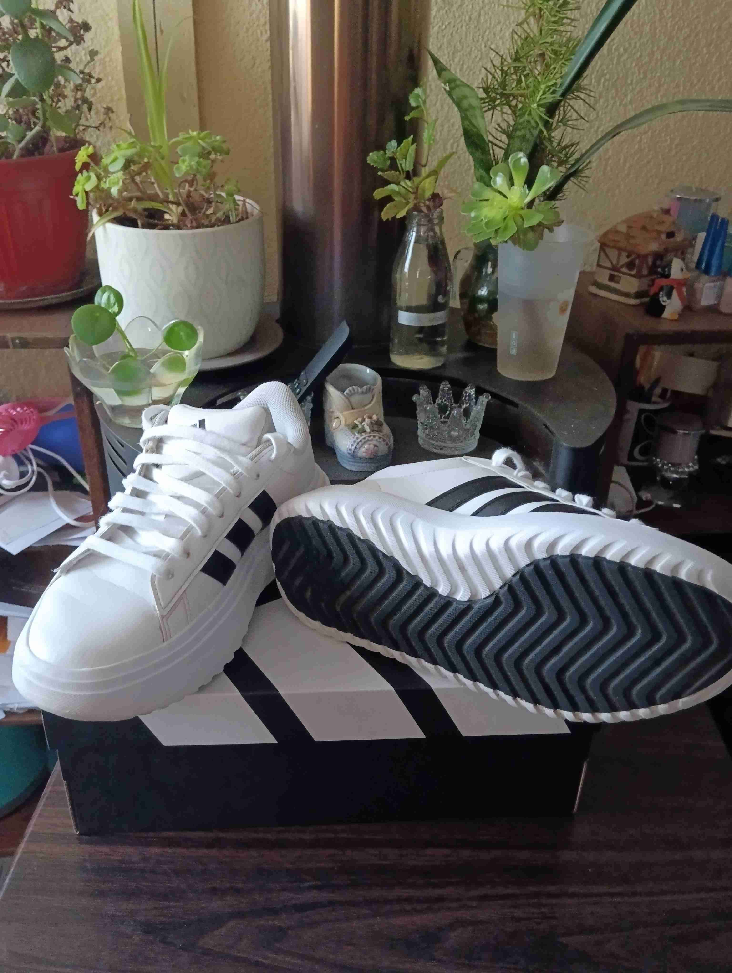 Zapatillas deportivas blancas adidas - miniatura 2