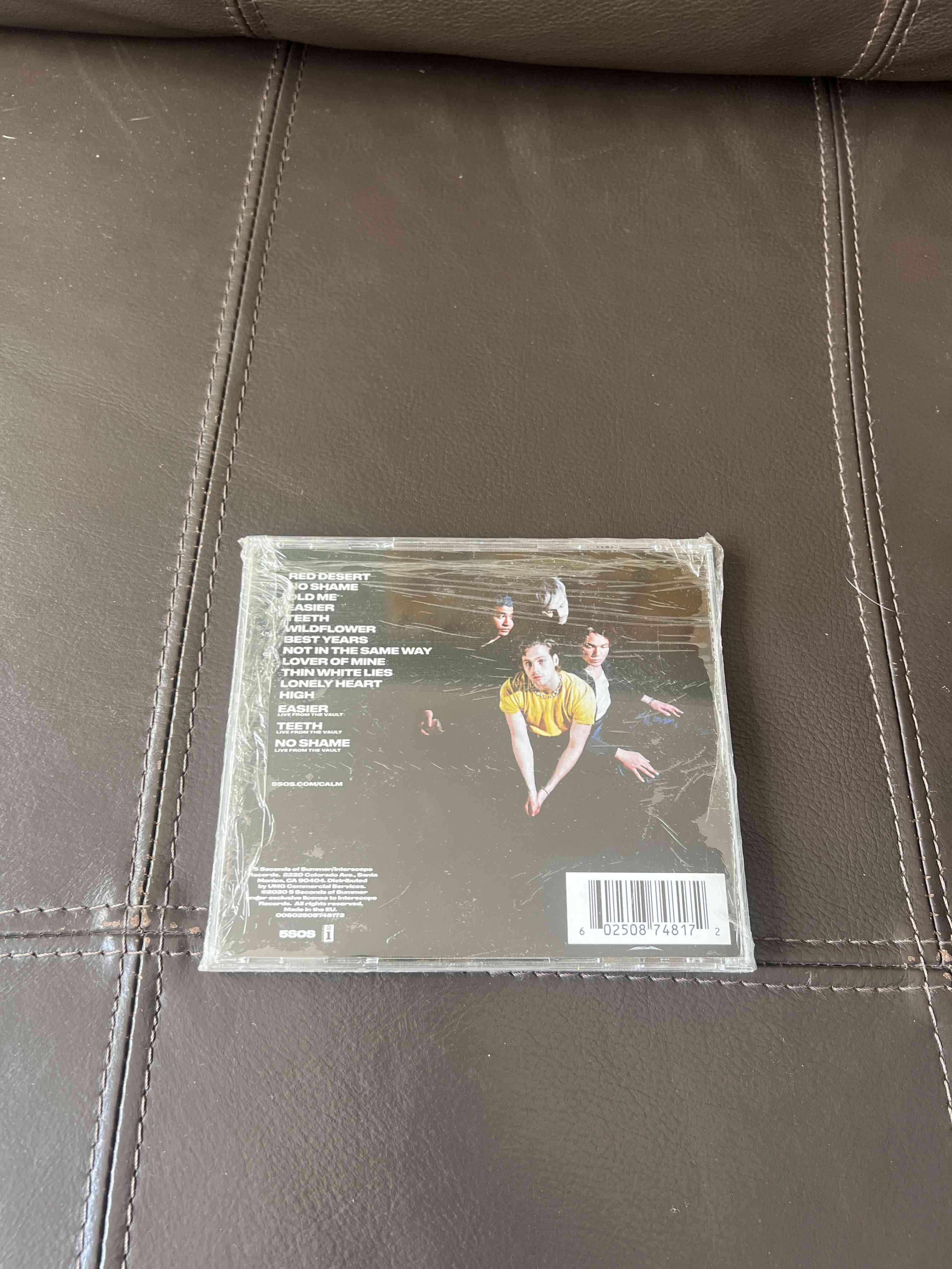 CD CALM de 5SOS Edición Target - miniatura 2