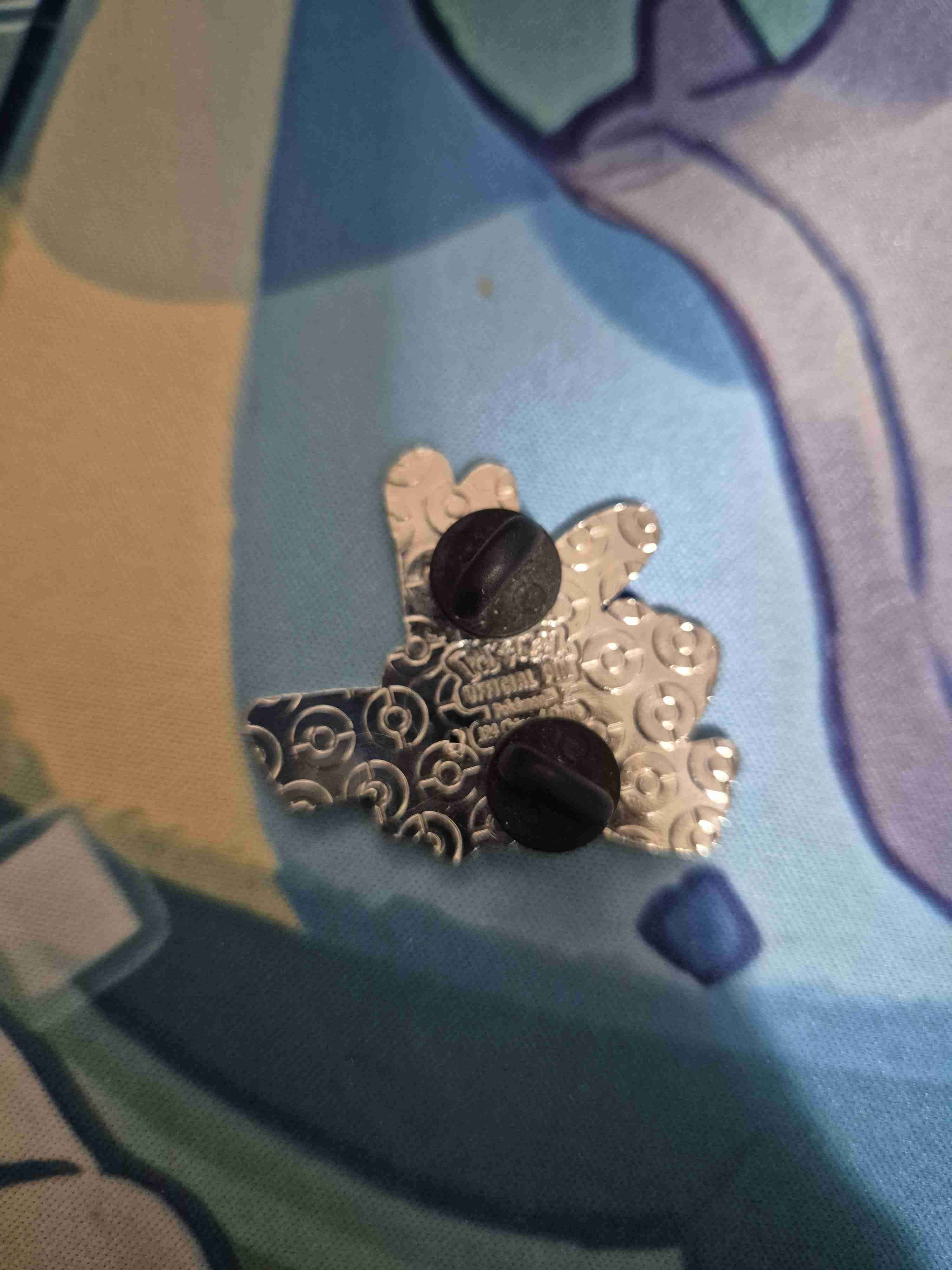 Pin metálico de pikachu mundial tcg 2024 - miniatura 2