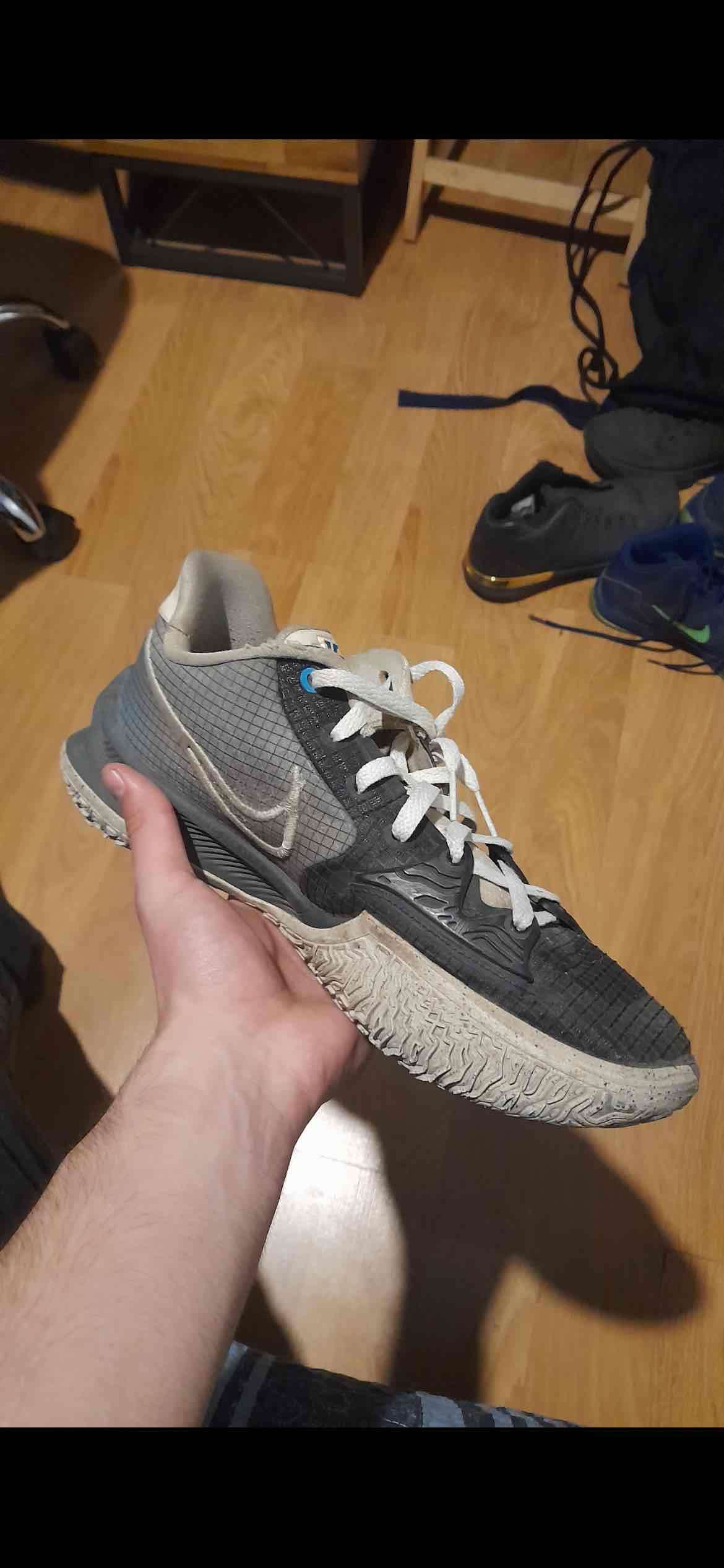 Zapatillas Kyrie low 4 - miniatura 2