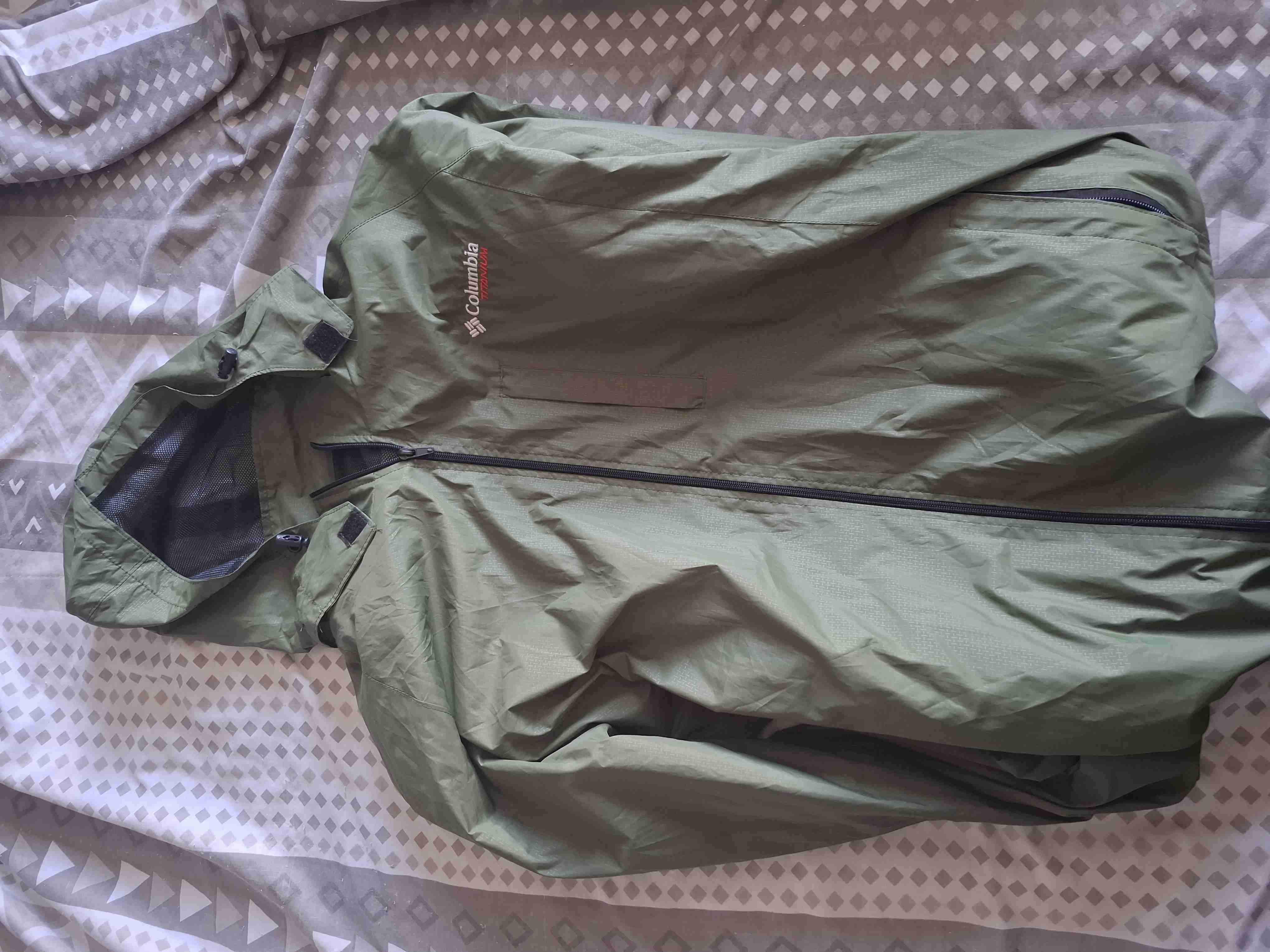 Cazadora impermeable Columbia verde