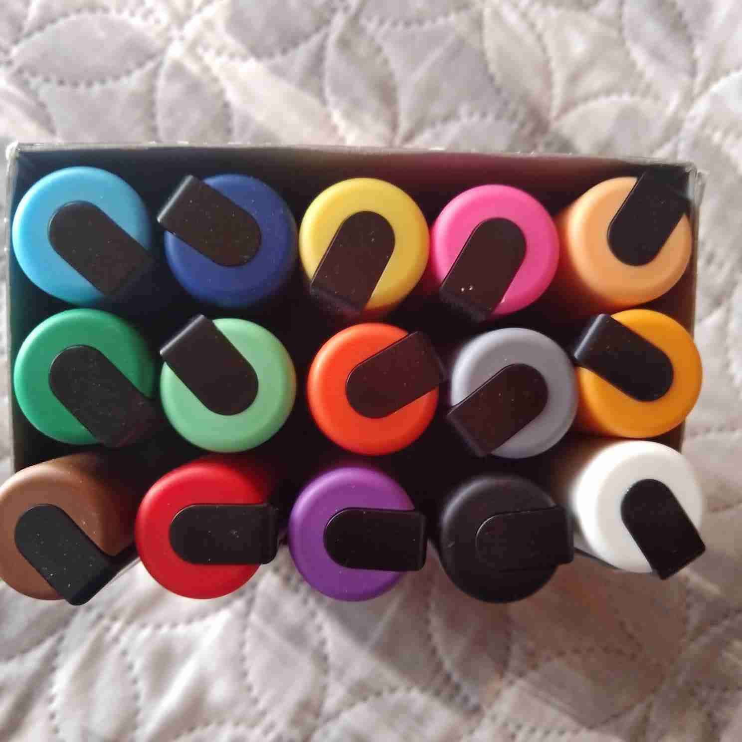 Set de marcadores Posca