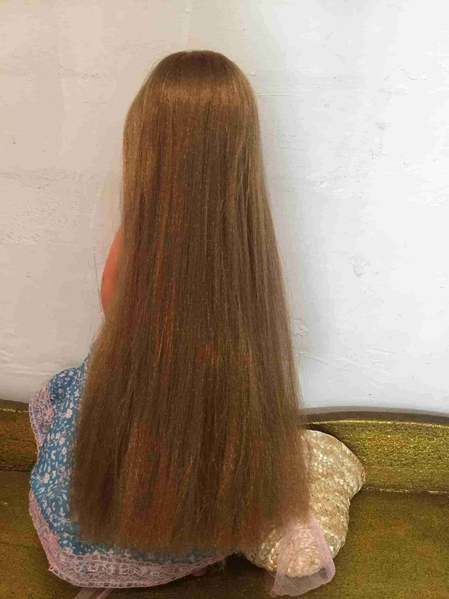 Muñeca vintage con vestido azul - miniatura 3