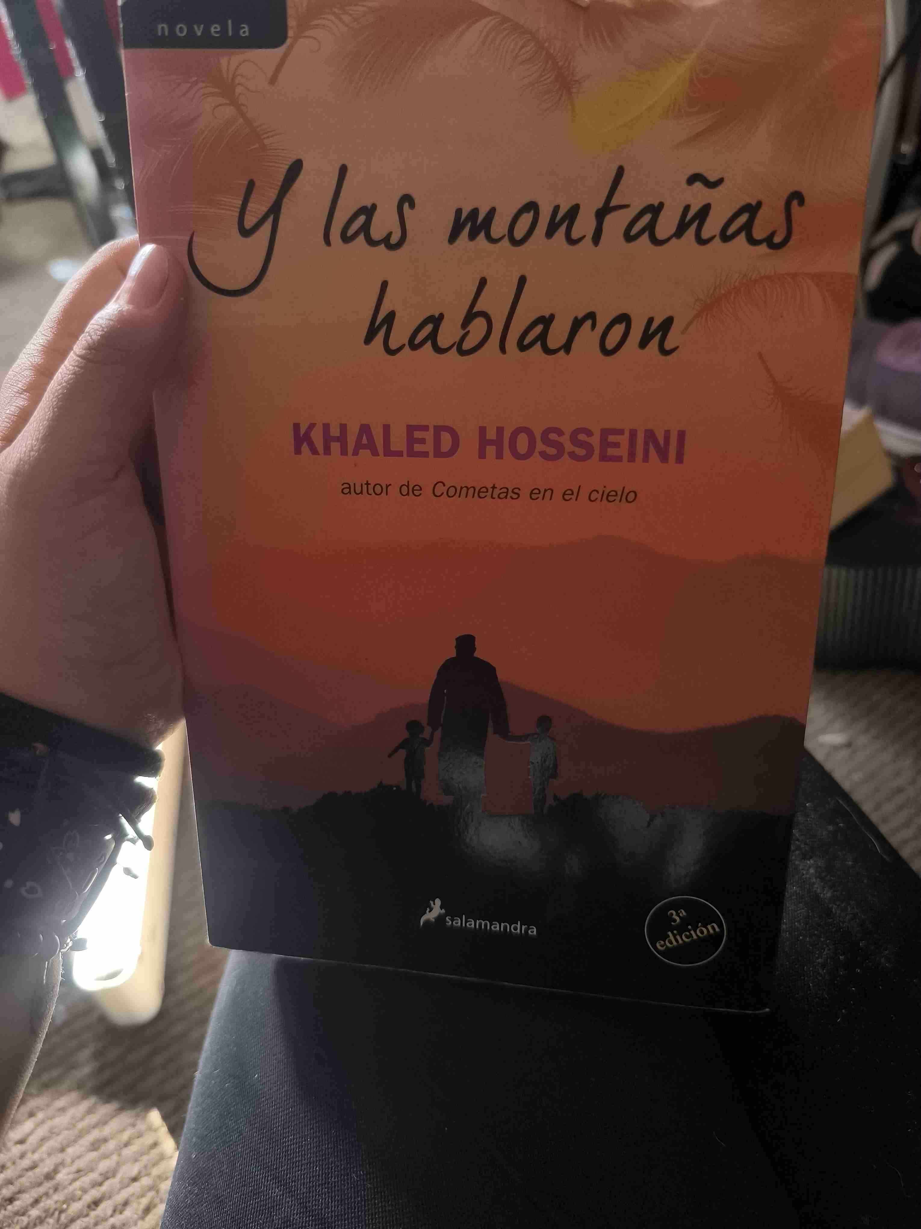 Libro 'Y las montañas hablaron' - miniatura 2