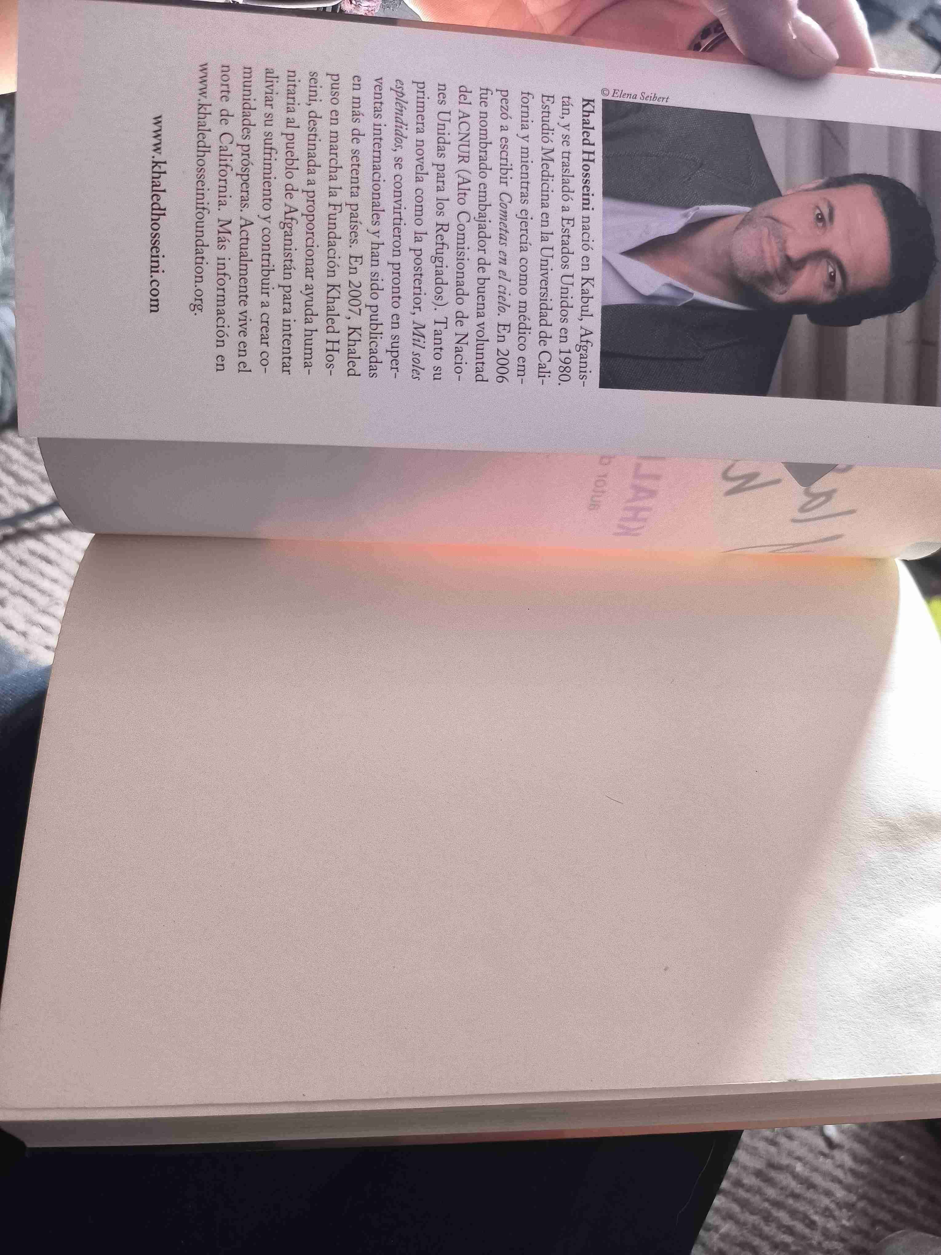 Libro 'Y las montañas hablaron' - miniatura 4