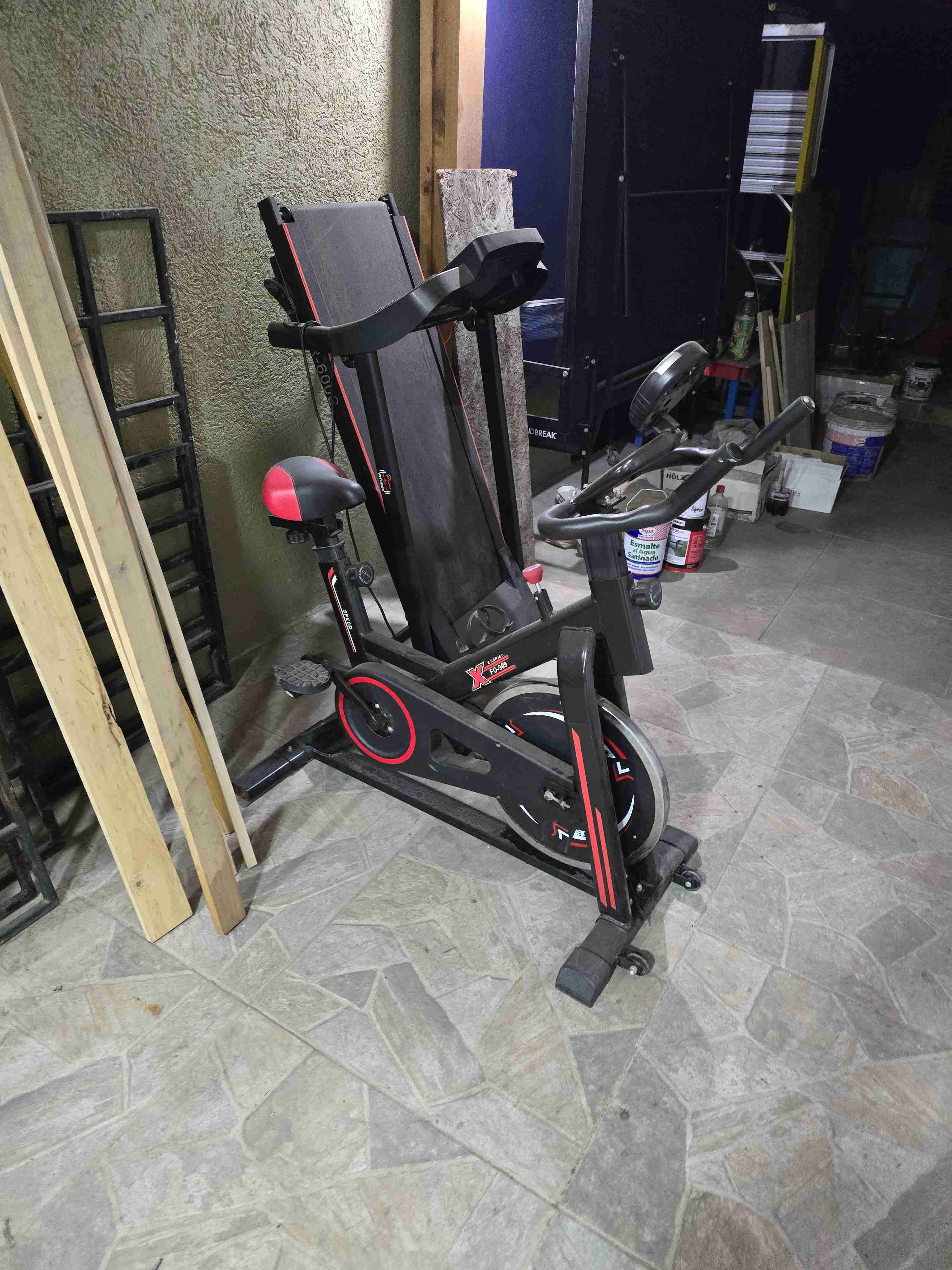 Bicicleta estática negra - miniatura 8