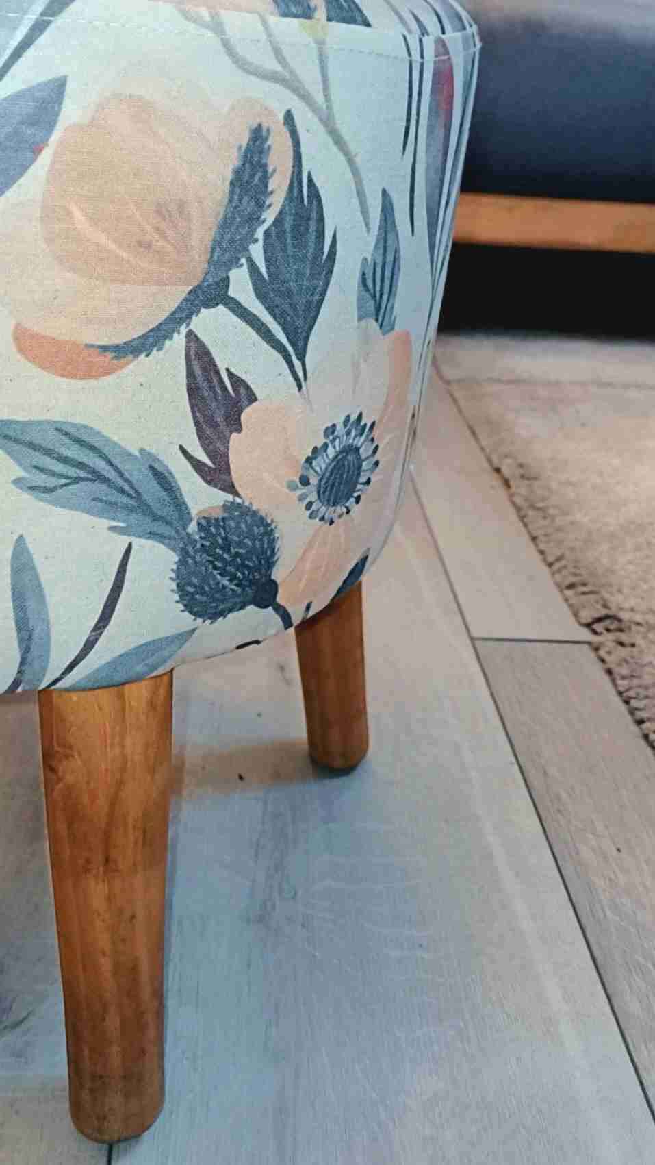 Puff floral con patas de madera - miniatura 3