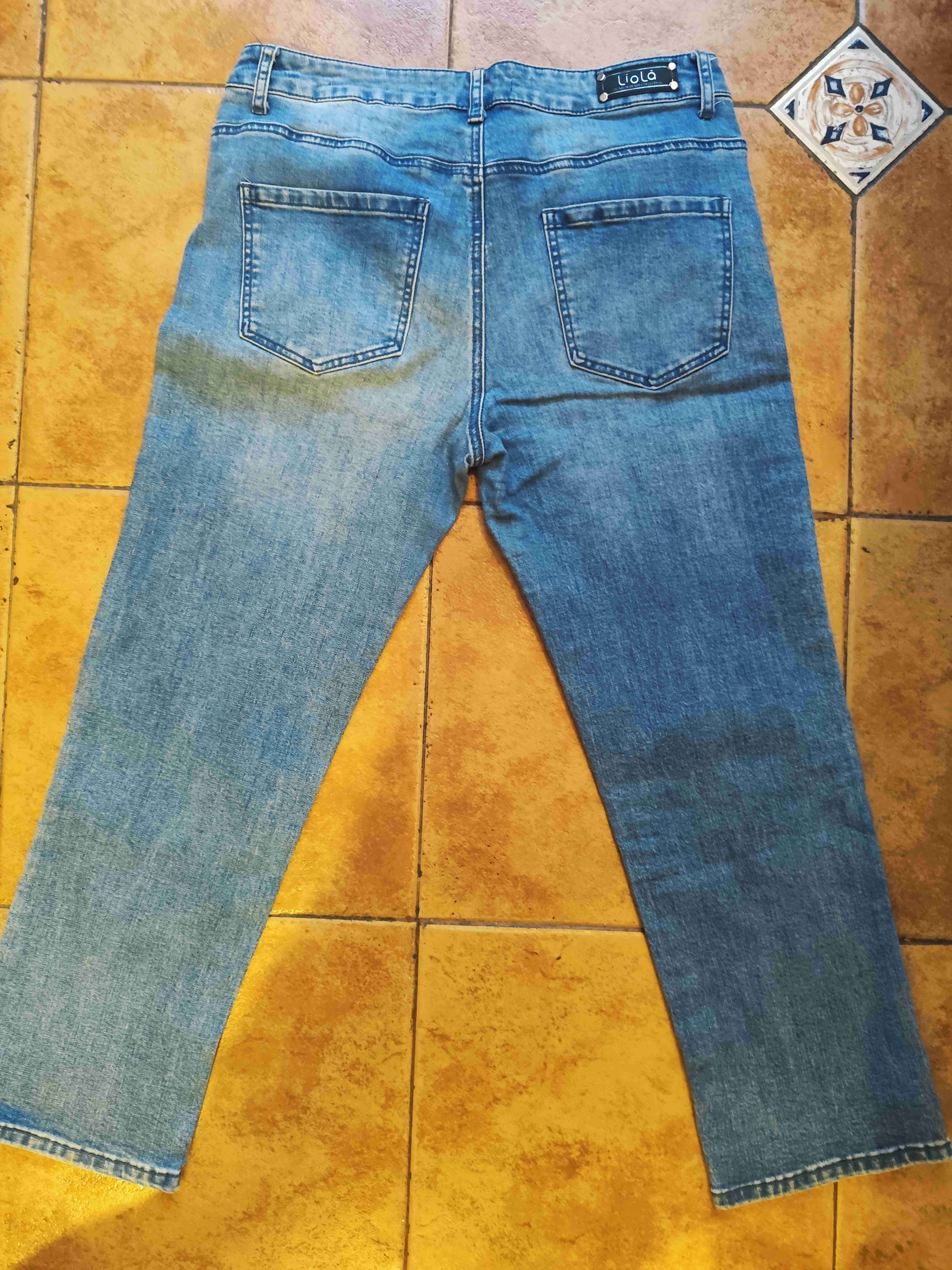 Jeans pescador con bordado Liola - miniatura 4