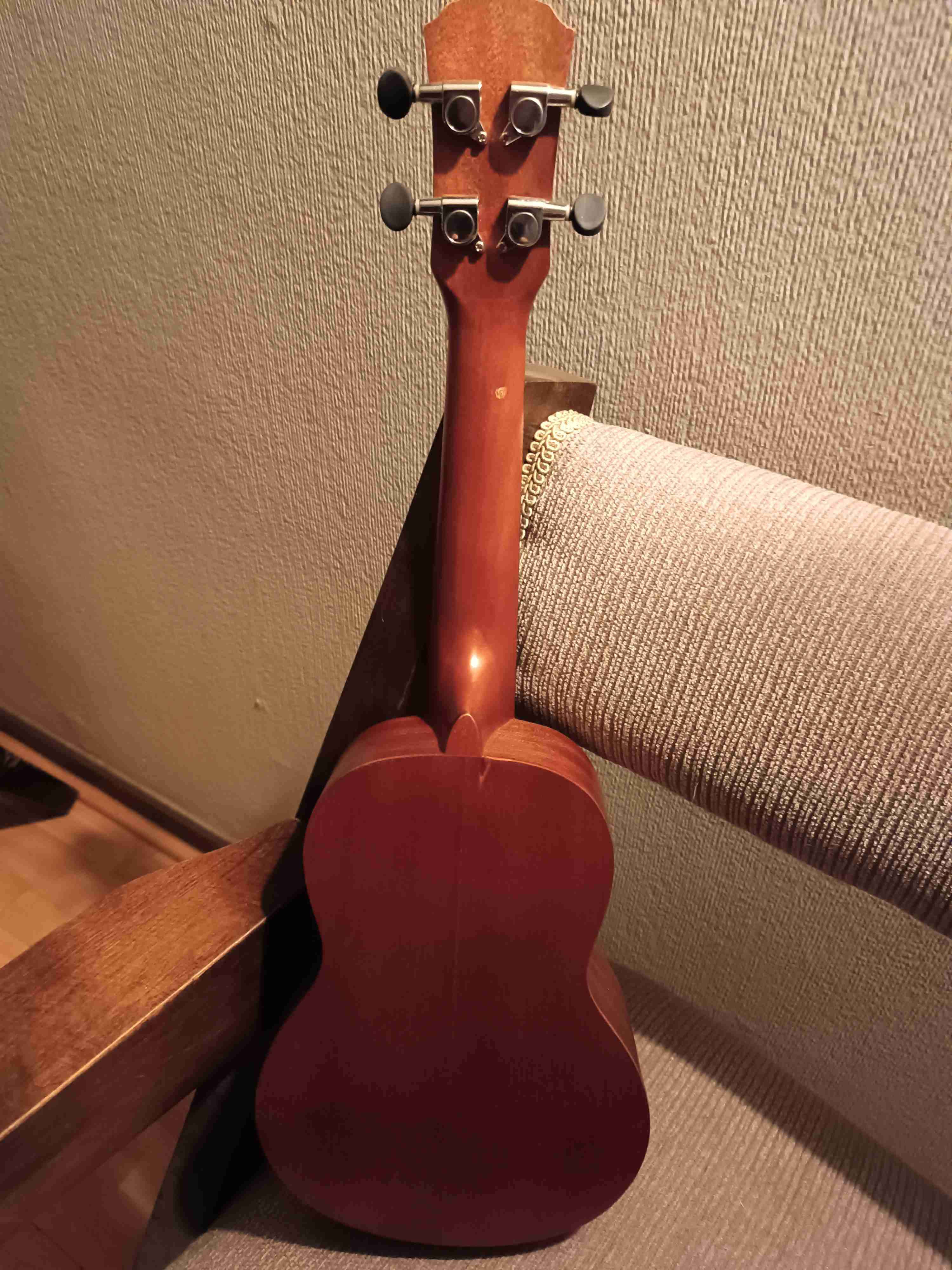 Ukulele Soprano Accacia 7L-21 - miniatura 2