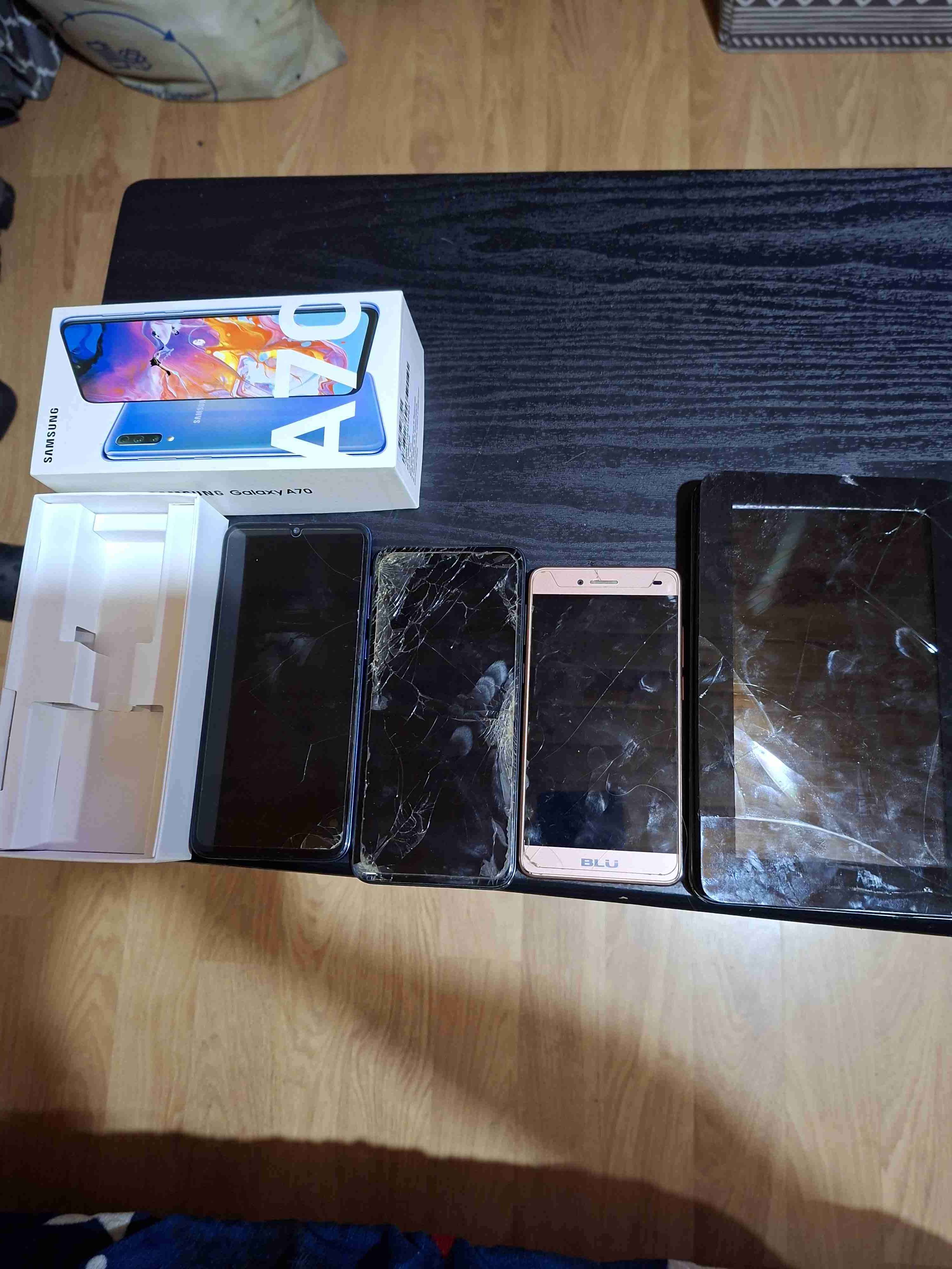 Lote de celulares y tablet para repuestos