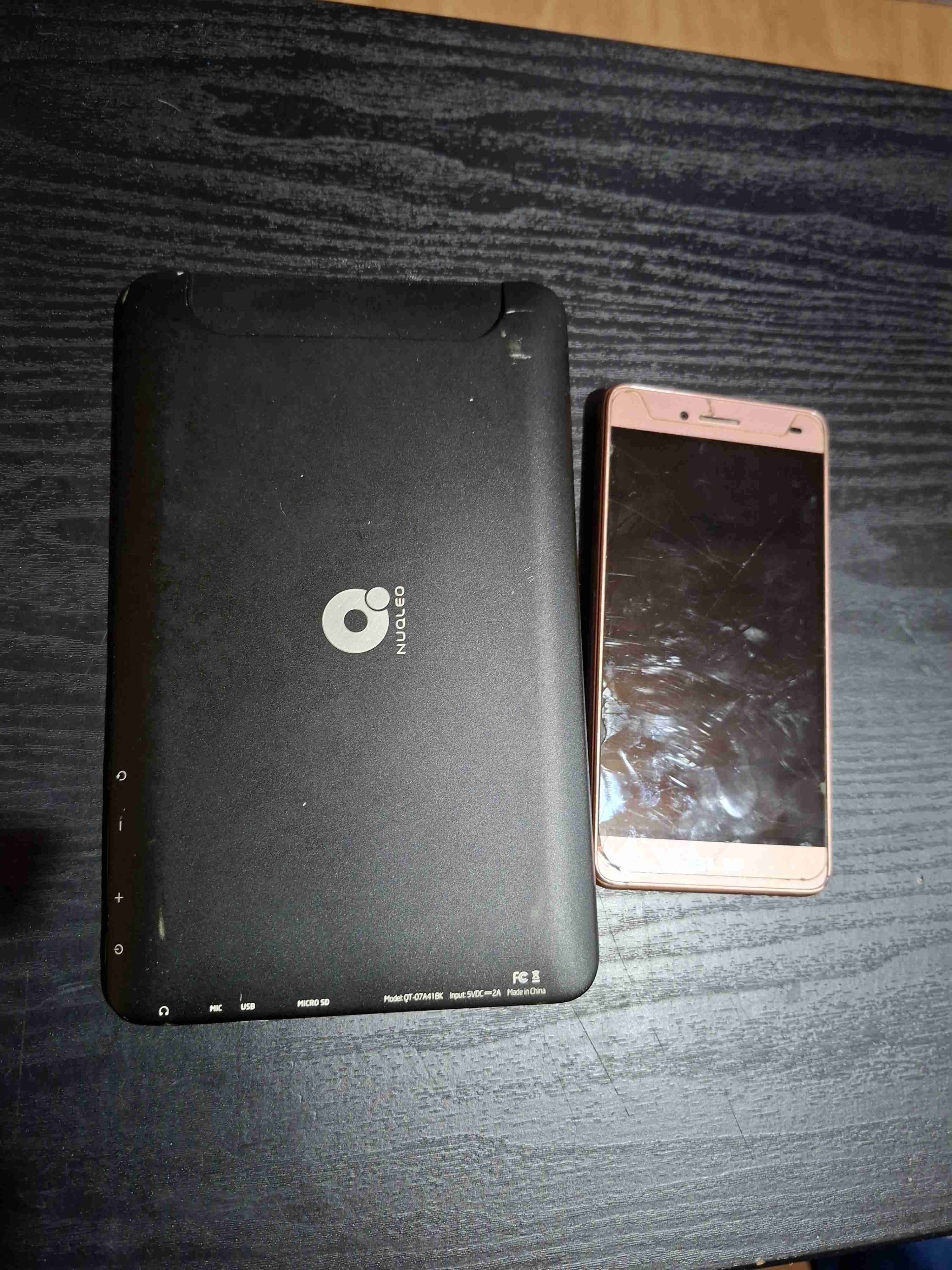 Lote de celulares y tablet para repuestos - miniatura 3