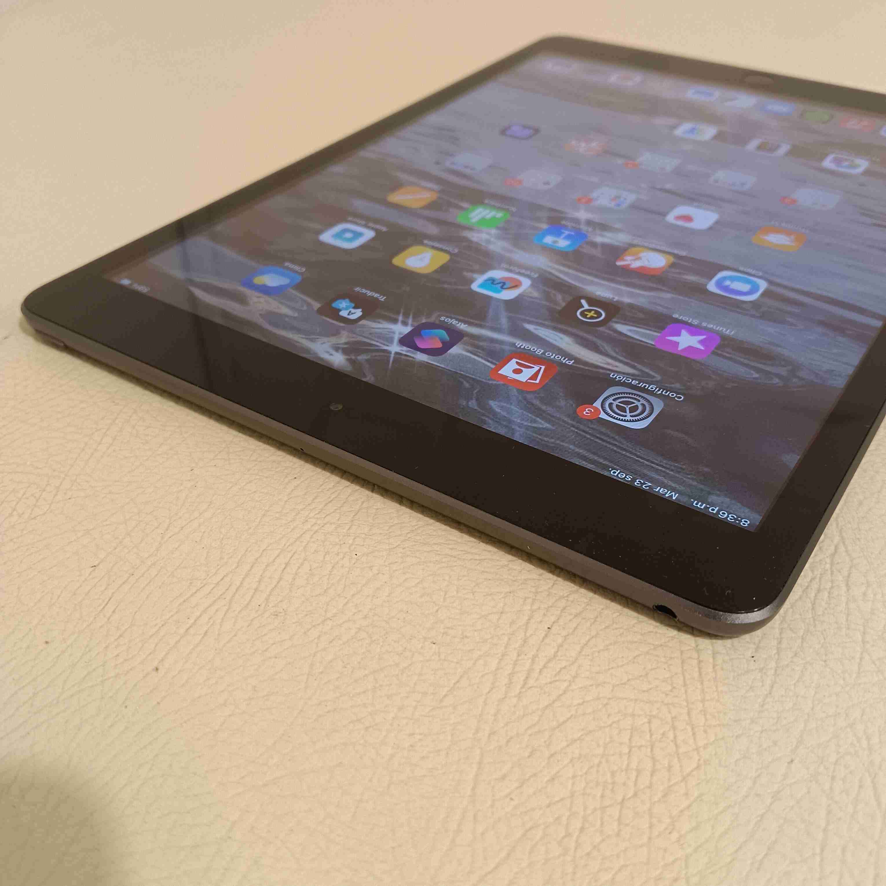 iPad 7a Gen 2019 A2197 10.2  128gb Gris 3gb Ram - miniatura 3