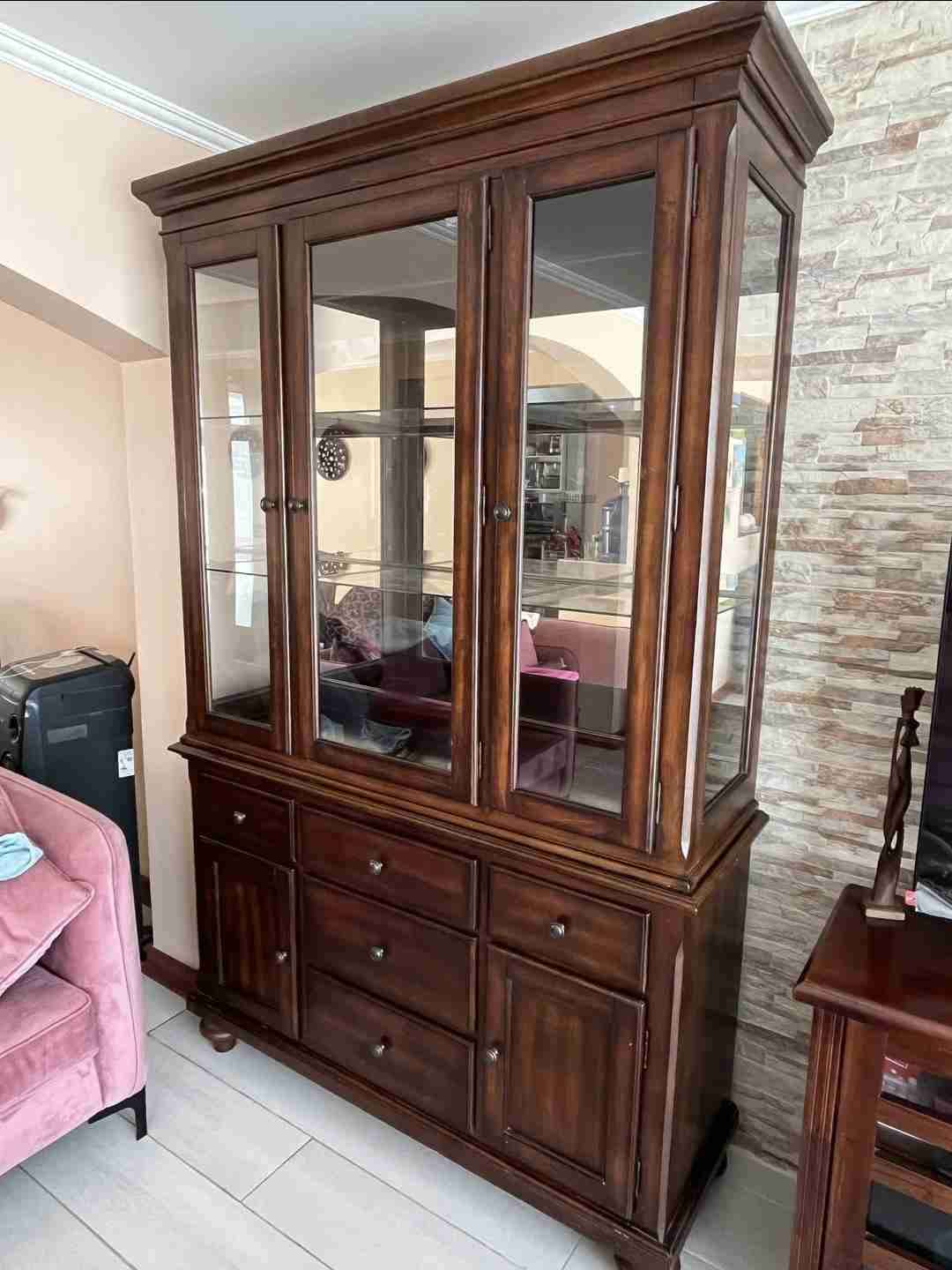 Vitrina de madera con vidrio - miniatura 4