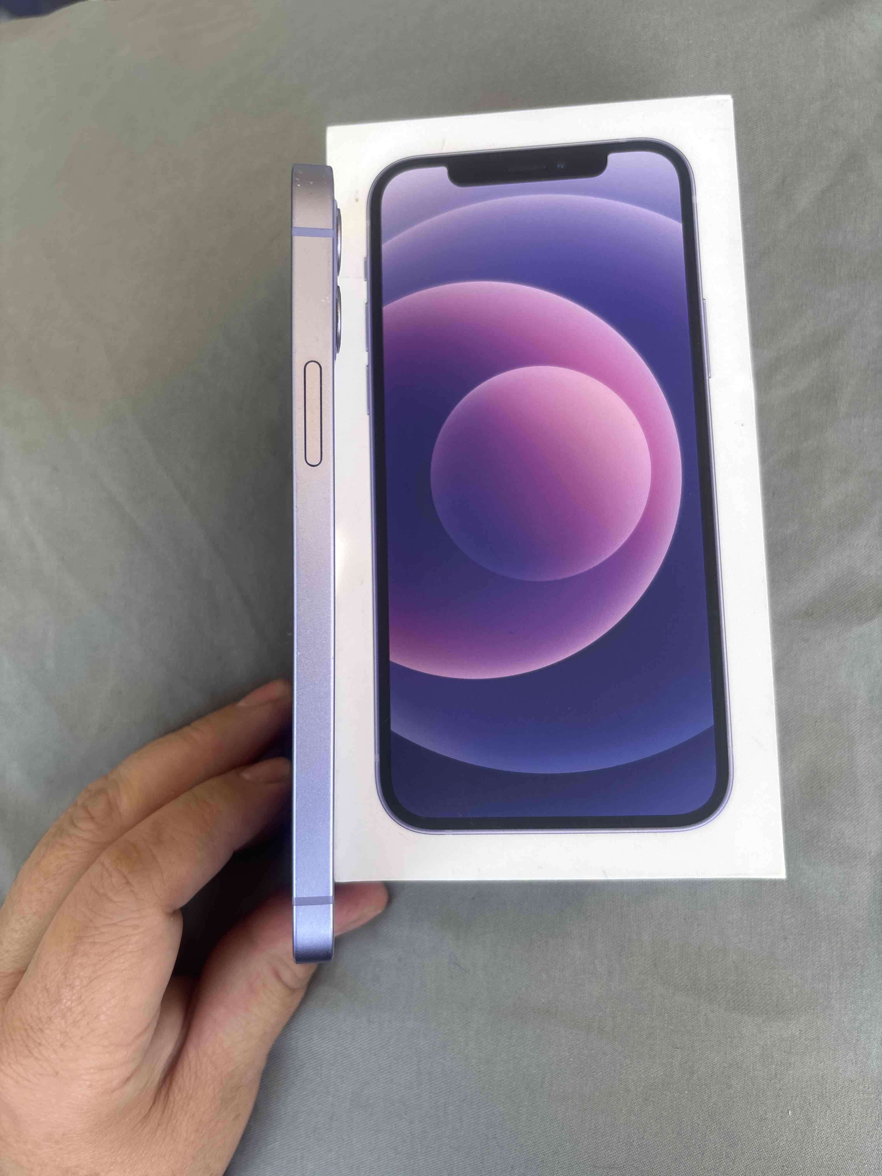 iPhone 12 con caja original - miniatura 3